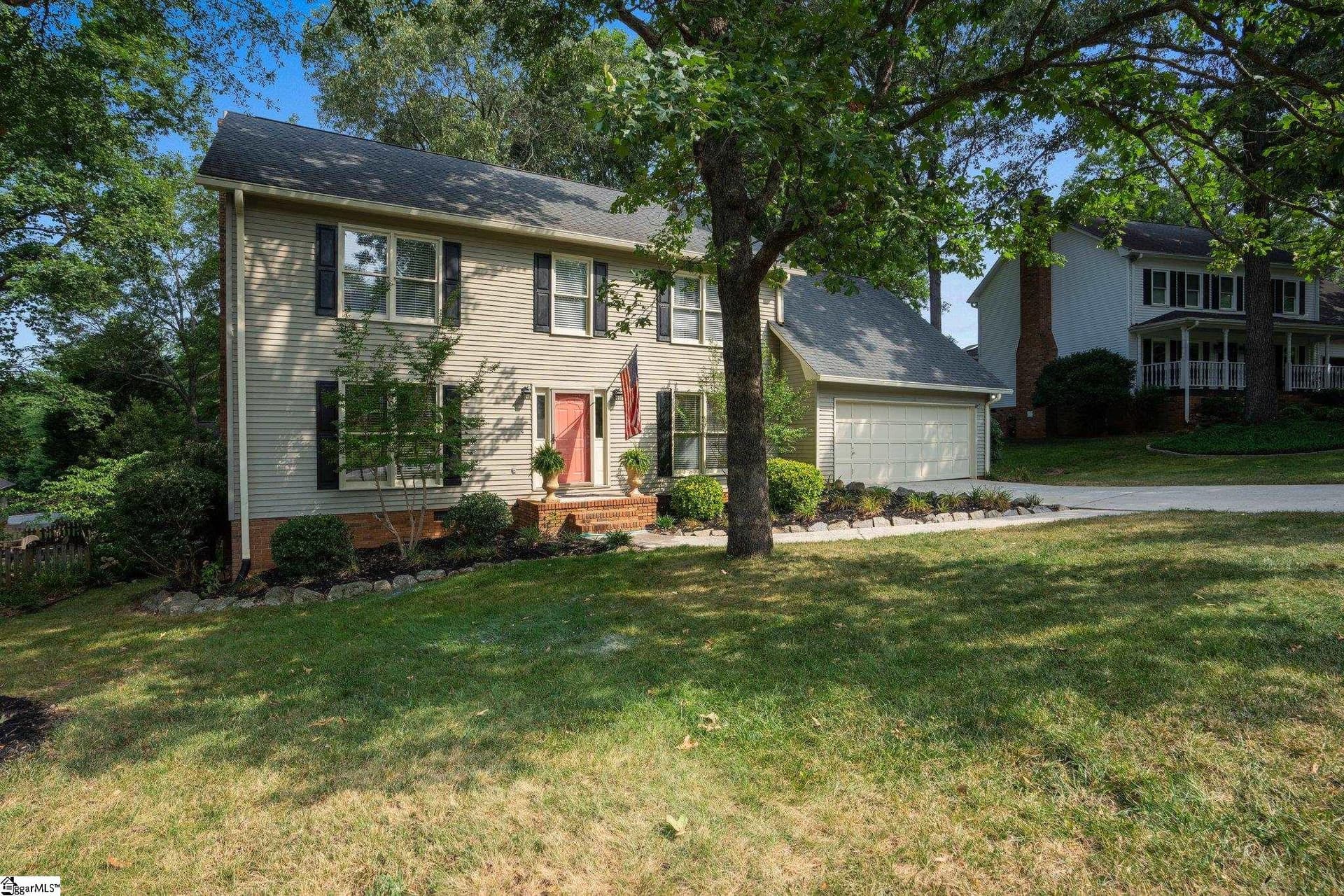 Property image 3 at 114 Woodway Drive, Greer, SC 29651