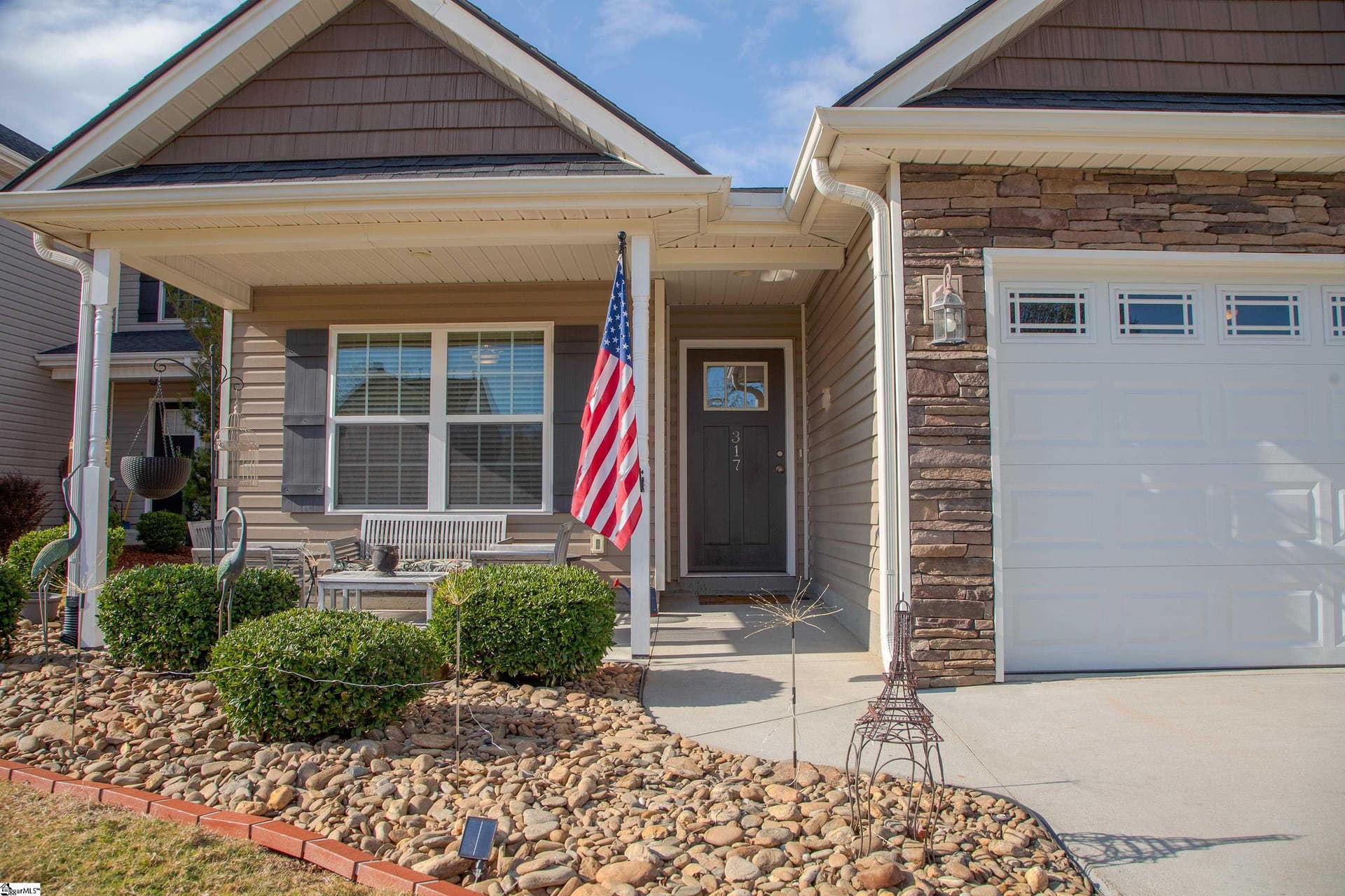 Property image 3 at 317 GLENLEA Lane, Greenville, SC 29617