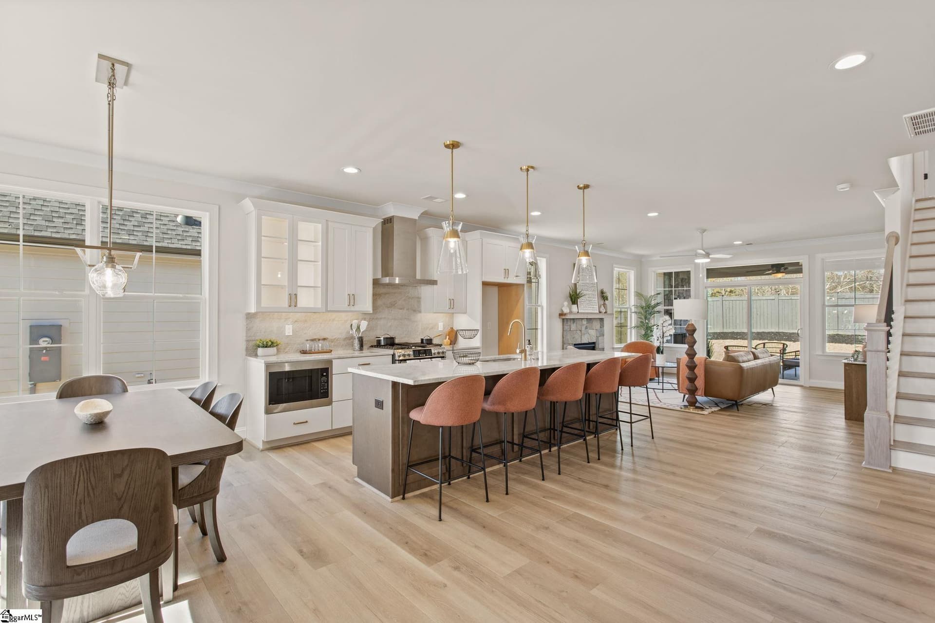 Property image 3 at 8 Cambie Place, Greenville, SC 29607