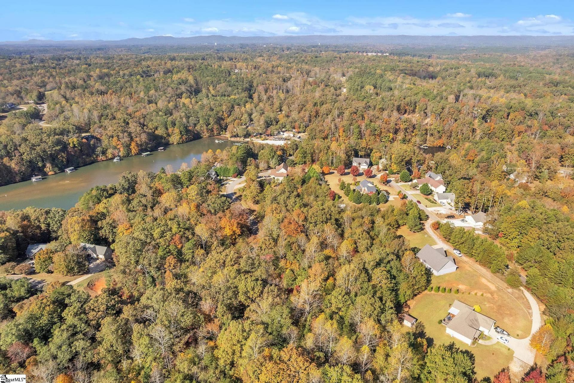Property image 5 at 98 E W Waters Edge Lane, West Union, SC 29696
