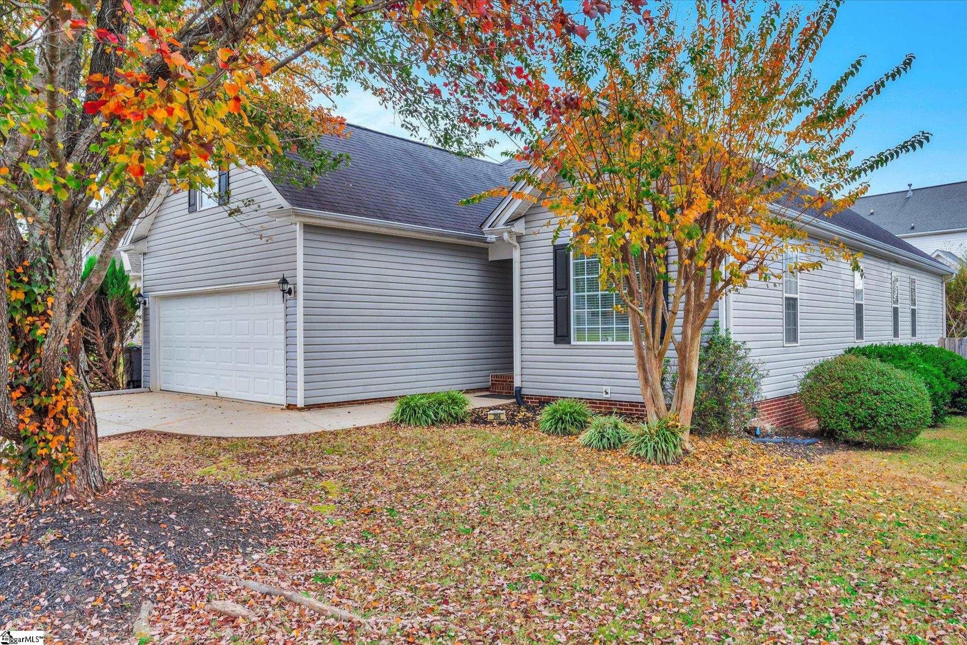 Property image 2 at 204 Downs Road, Greenville, SC 29617