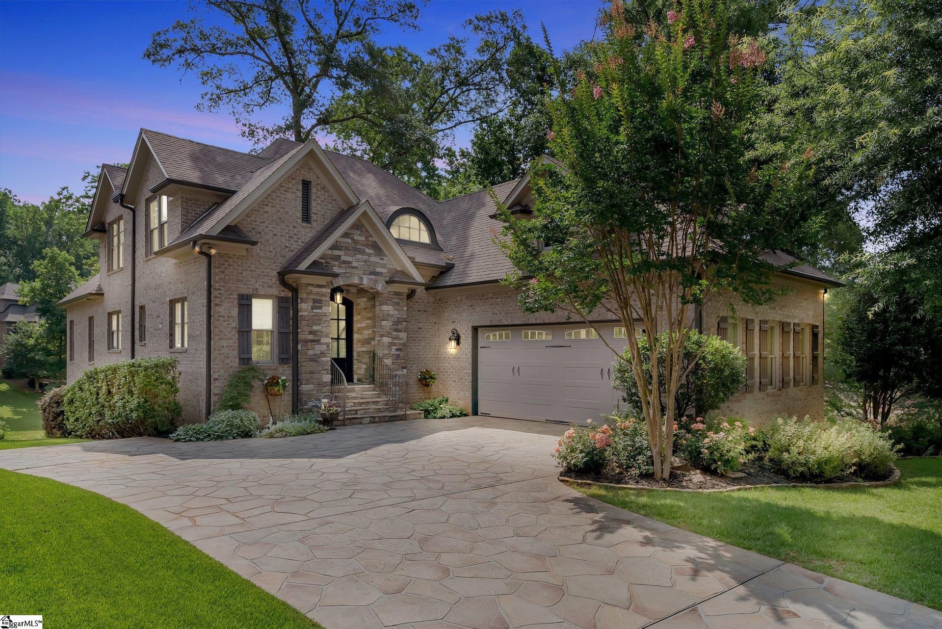 Property image 1 at 18 Paddington Avenue, Greenville, SC 29609