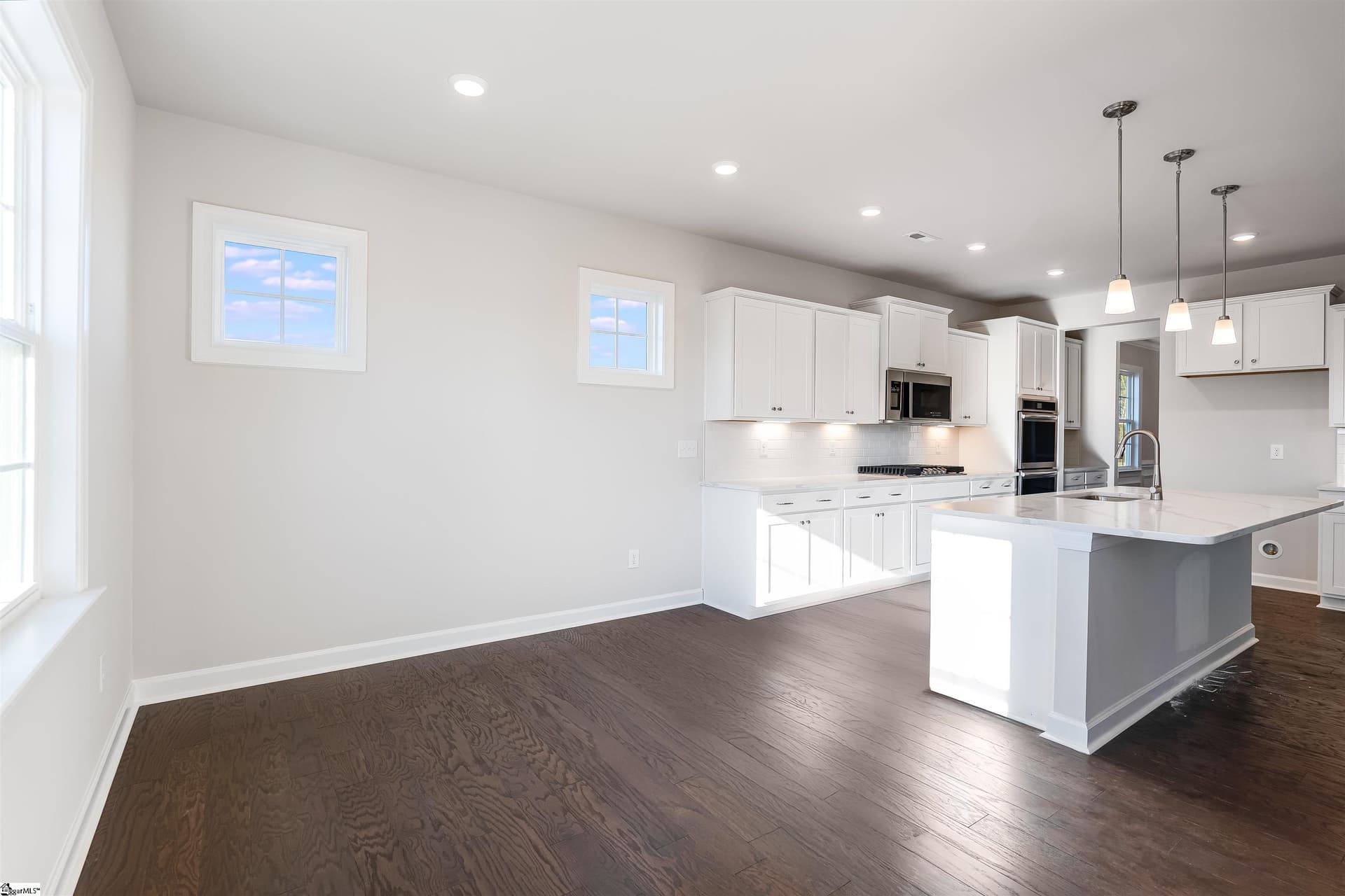Property image 3 at 207 Riverland Way, Greer, SC 29651