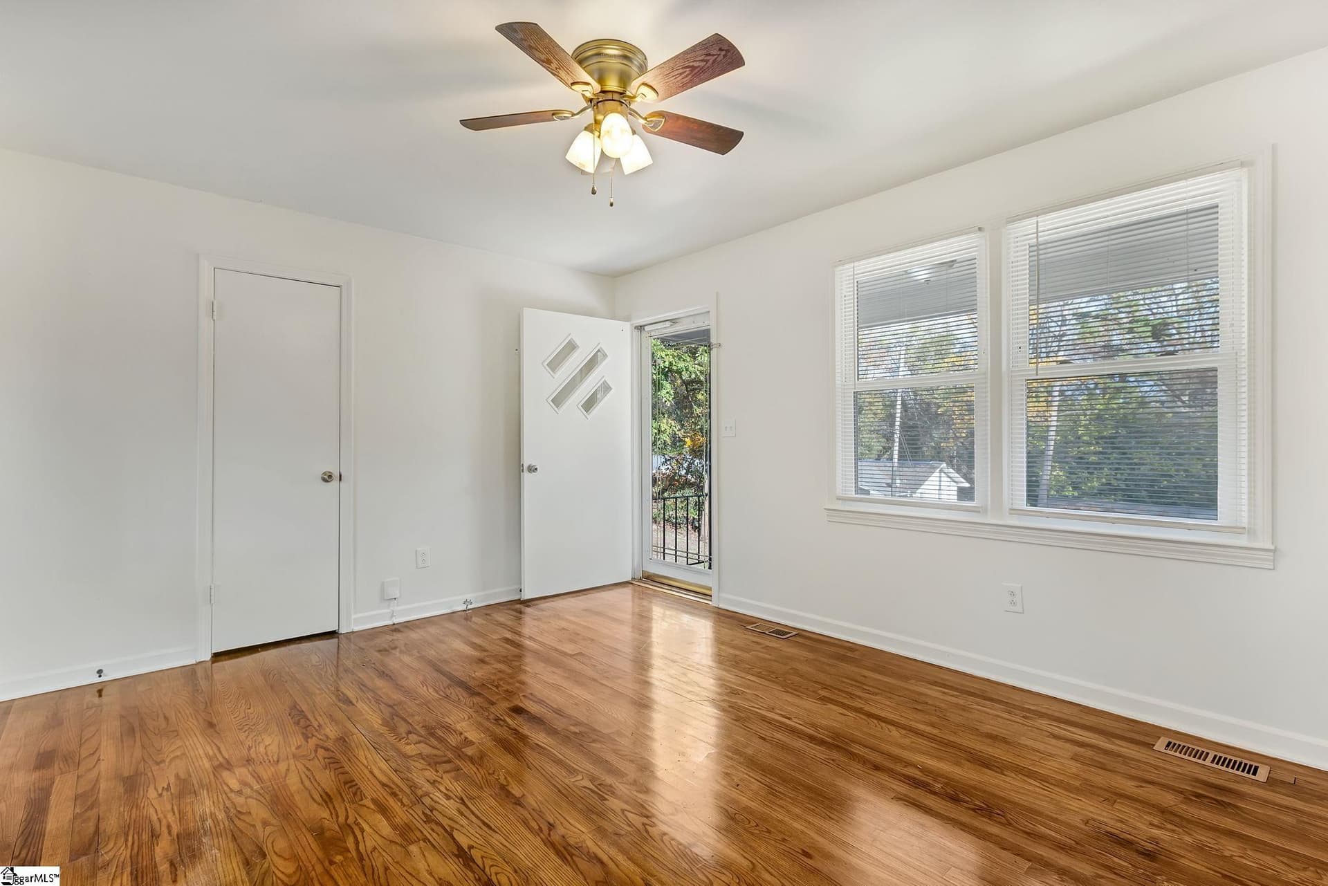 Property image 5 at 5 Sutton Drive, Taylors, SC 29687