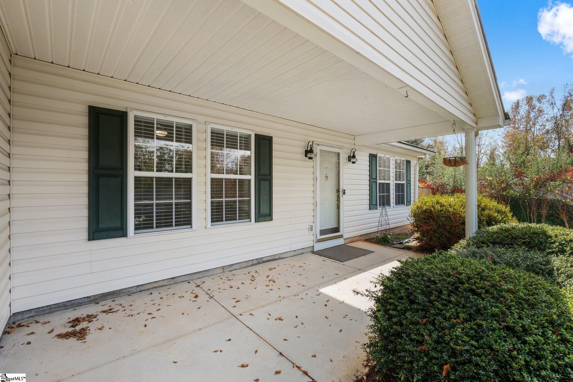 Property image 4 at 5 Burlwood Court, Taylors, SC 29687