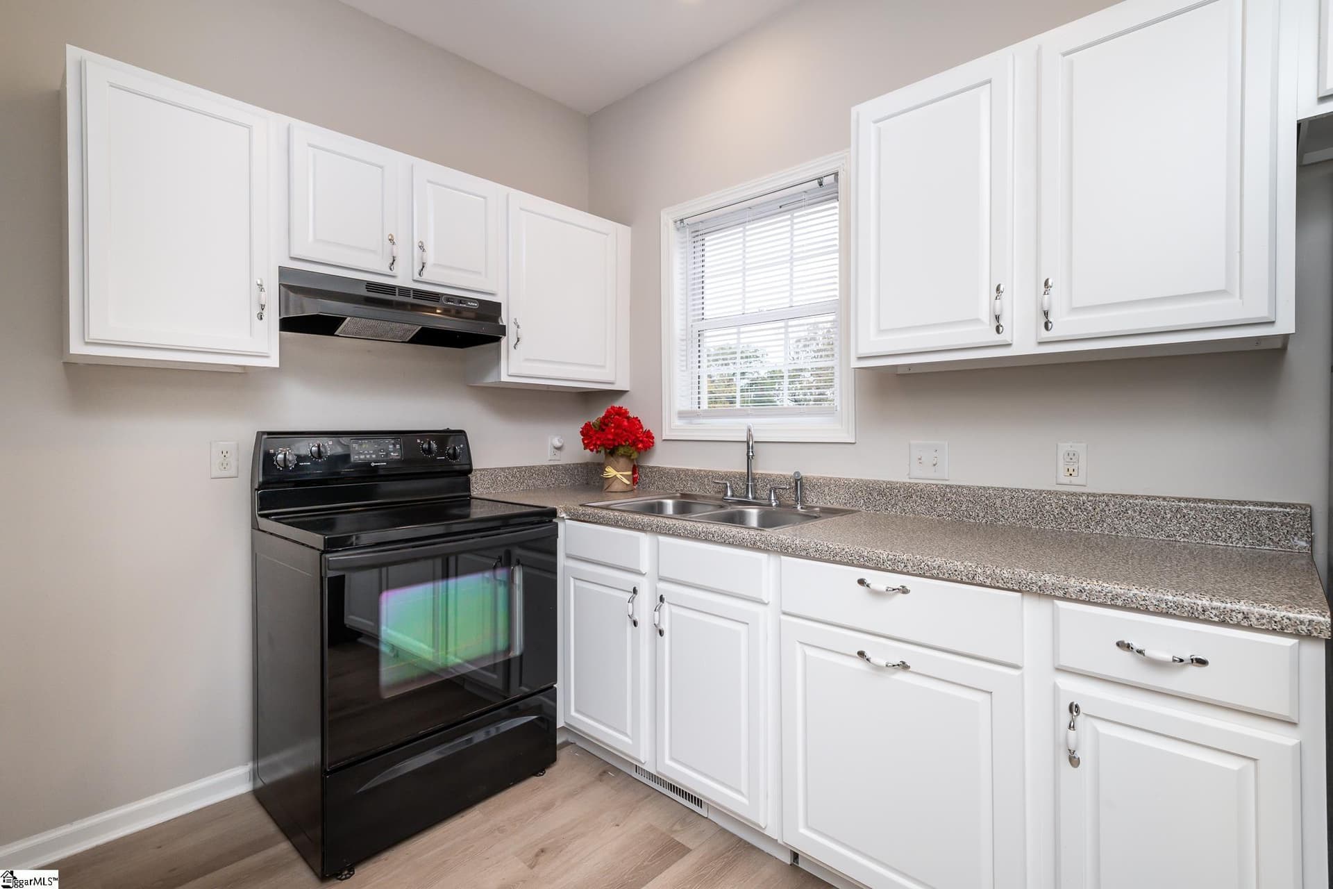 Property image 4 at 89 N Estate Drive, Greenville, SC 29605
