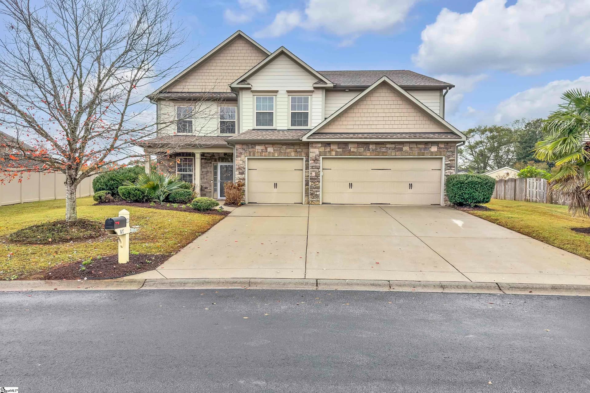 Property image 1 at 307 Deer Chase Drive, Duncan, SC 29334