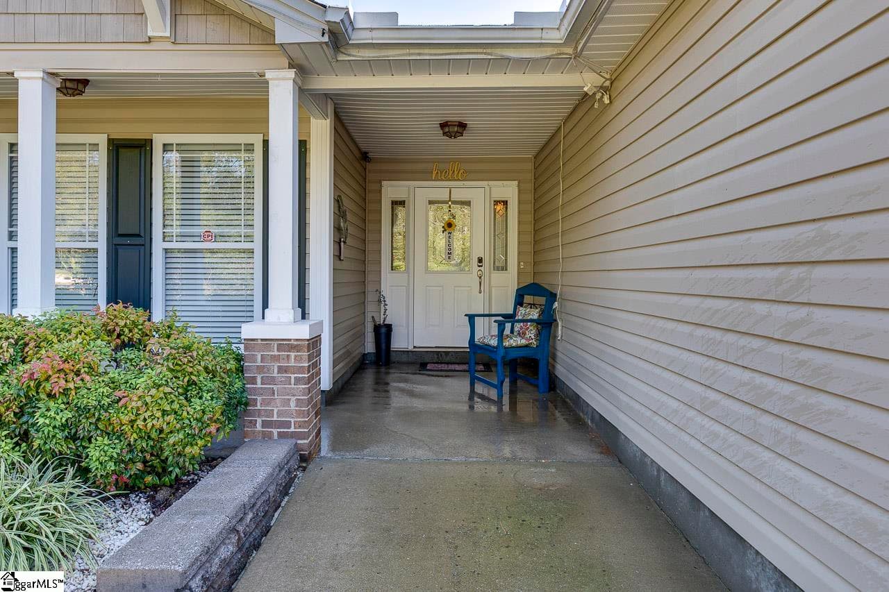 Property image 5 at 140 Colonial Drive, Greer, SC 29651