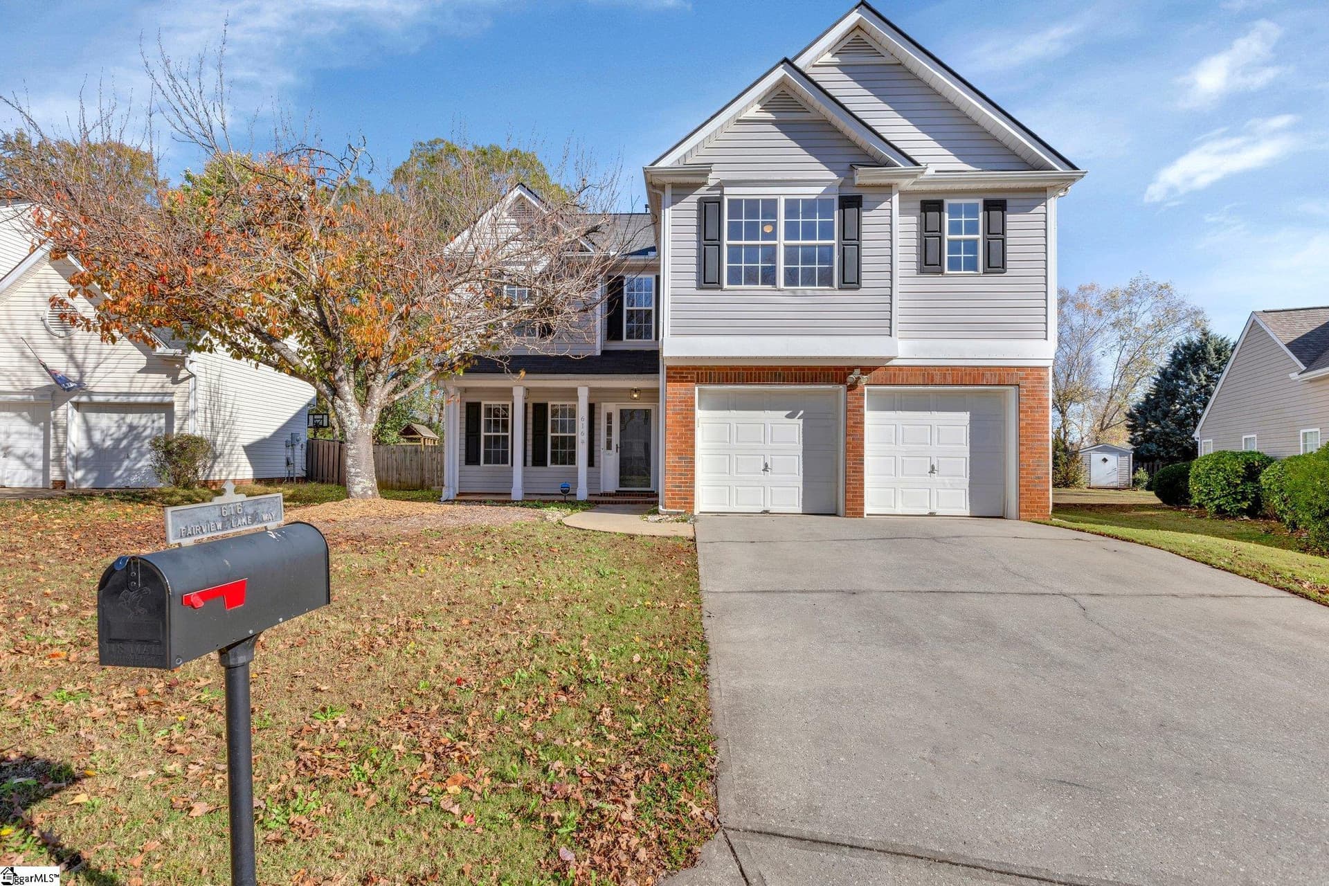 Property image 2 at 616 Fairview Lake Way, Simpsonville, SC 29680