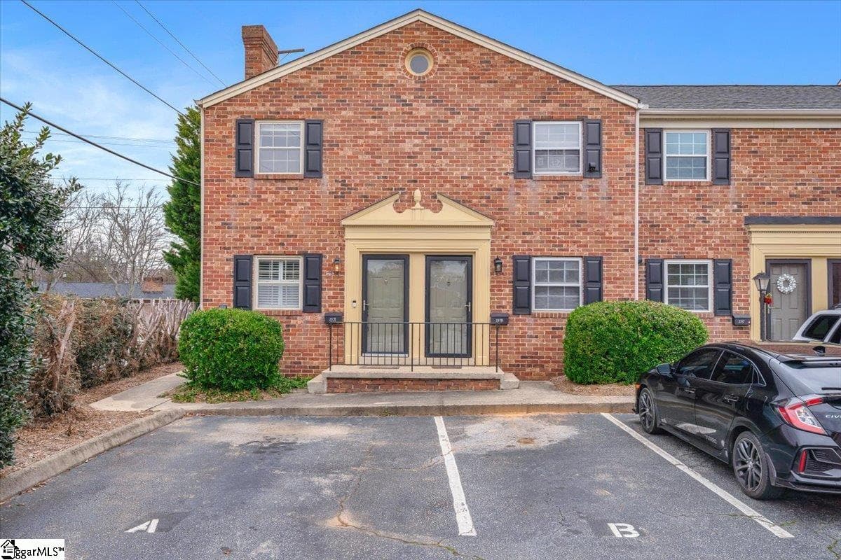 Property image 1 at 2530 E North Street, Greenville, SC 29615