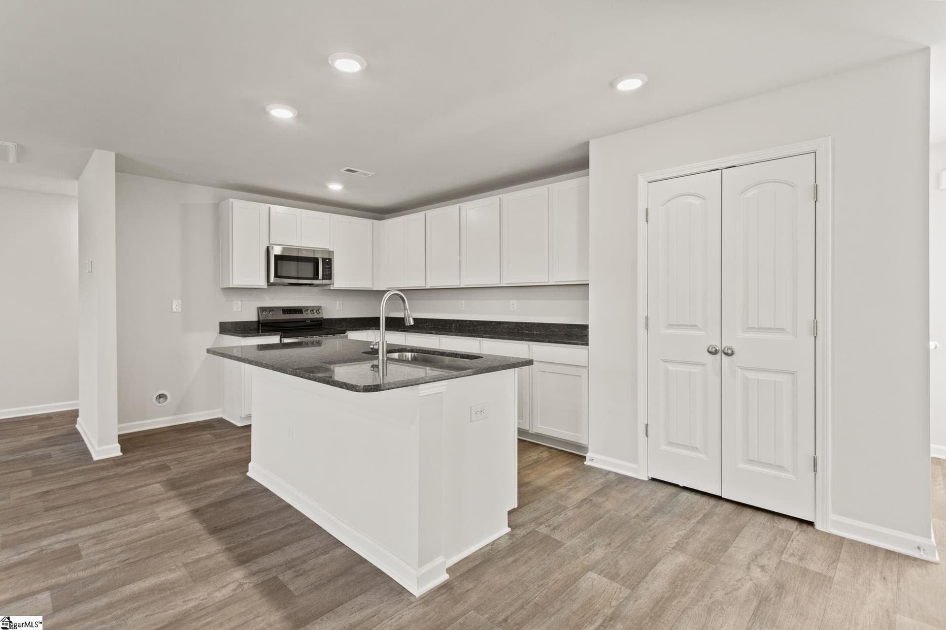 Property image 5 at 421 Haddon Trail, Woodruff, SC 29388