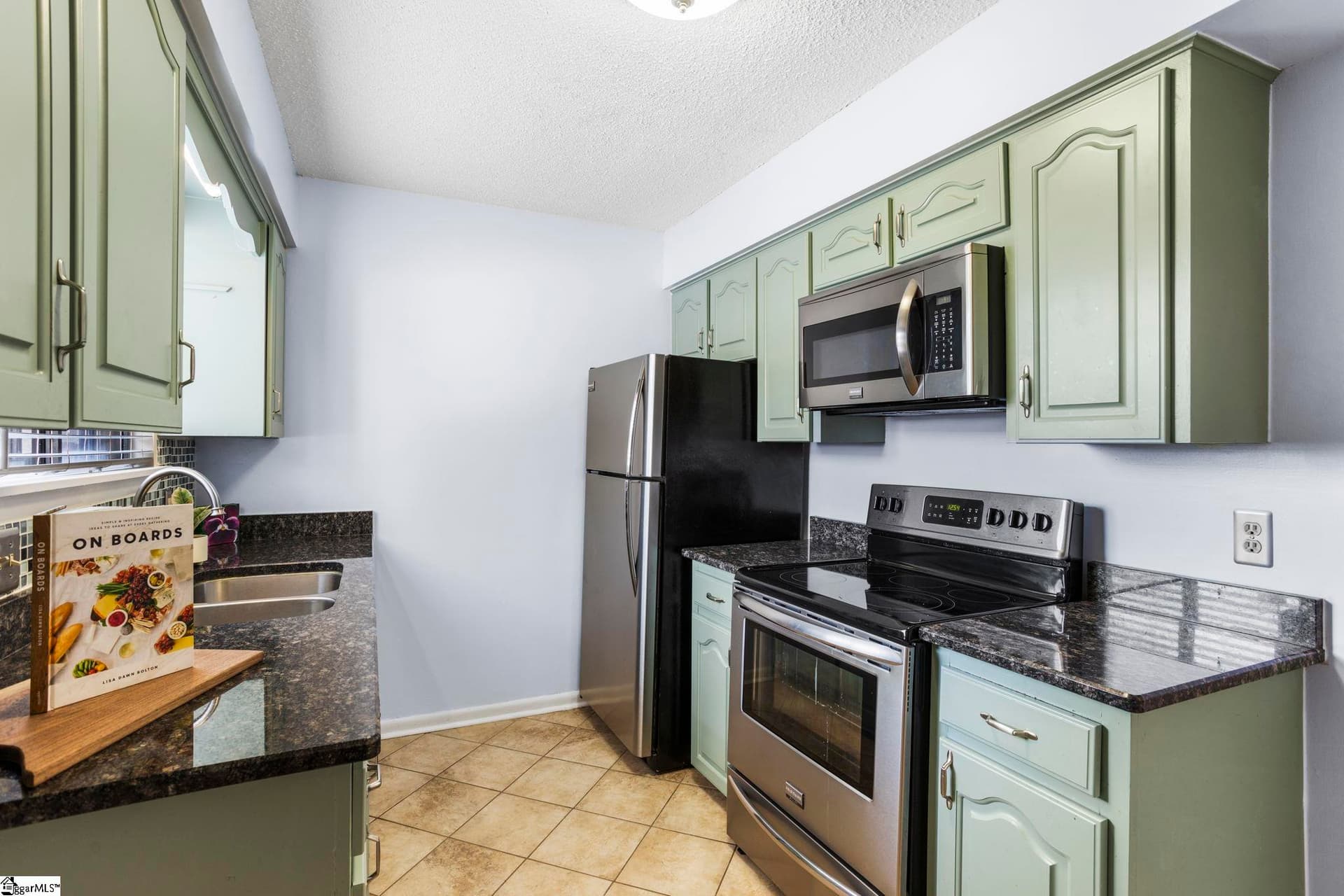 Property image 5 at 19 Briargate Place, Greenville, SC 29615-2133