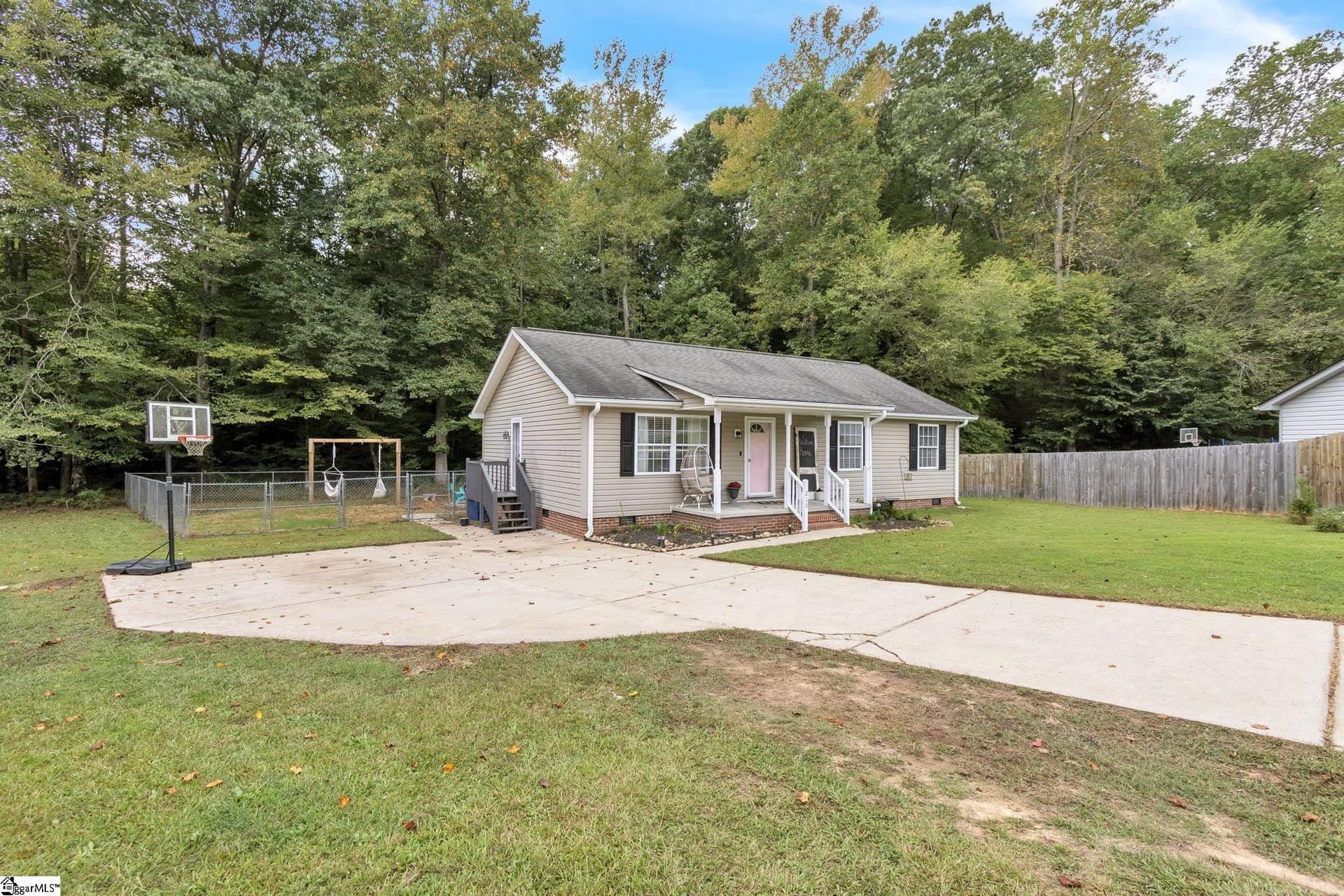 Property image 2 at 210 Old Timber Road, Woodruff, SC 29388