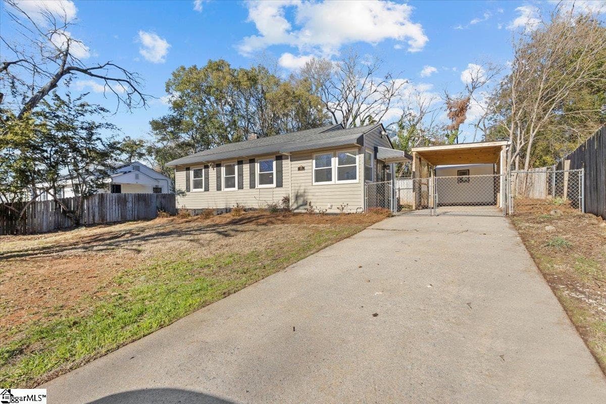 Property image 2 at 119 S Estate Drive, Greenville, SC 29605