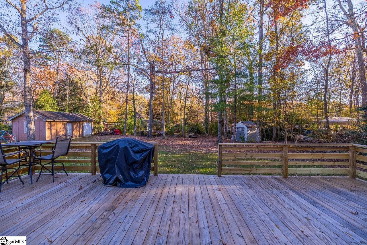 Property image 3 at 203 W Fernwood Road, Simpsonville, SC 29681