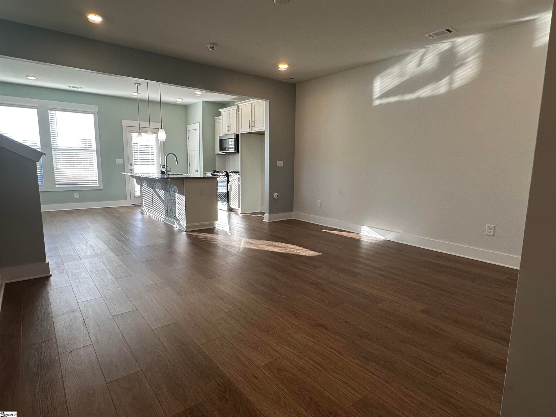 Property image 4 at 37 Mardale Lane, Greenville, SC 29609-0980