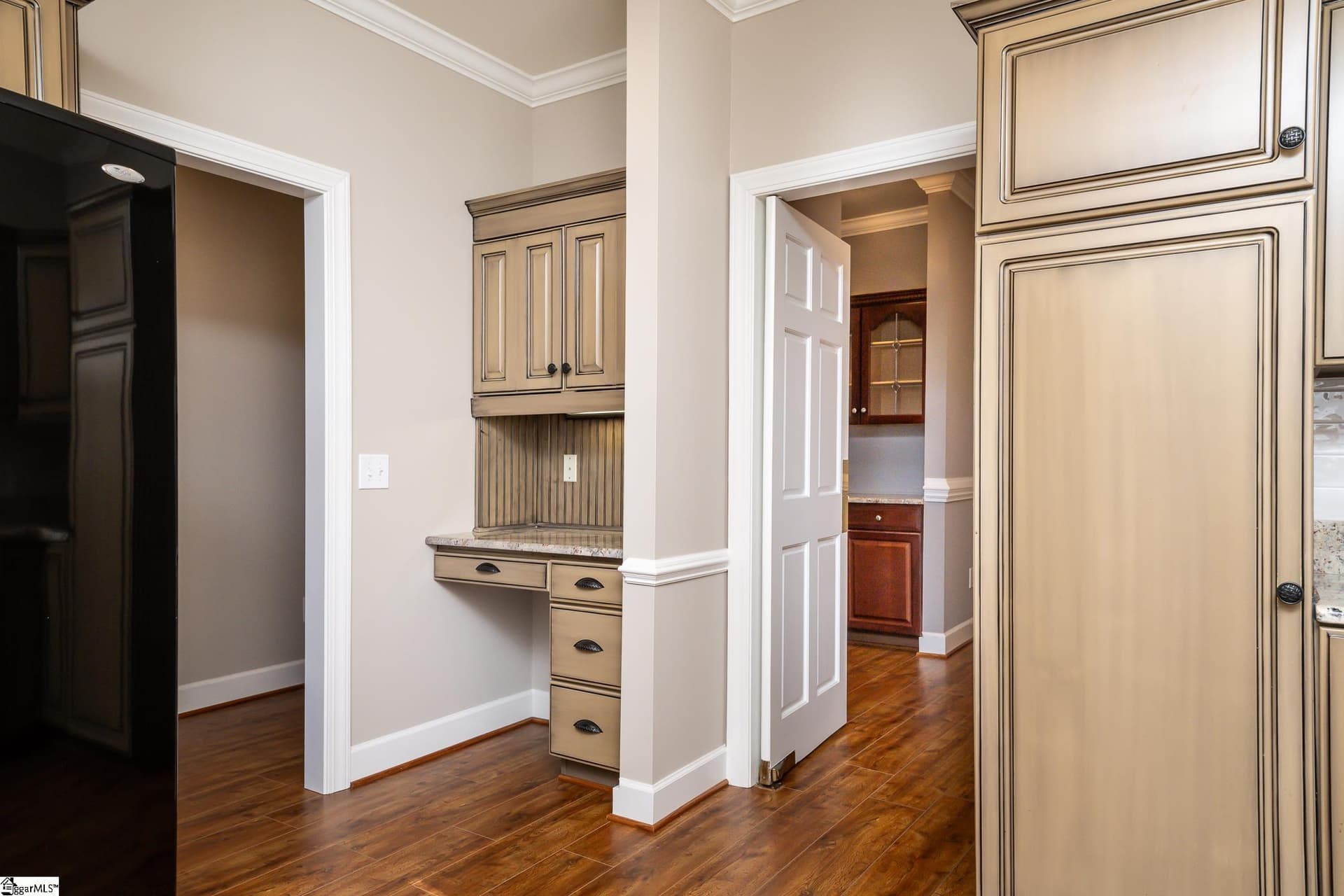Property image 5 at 222 Greenview Circle, Greenville, SC 29609