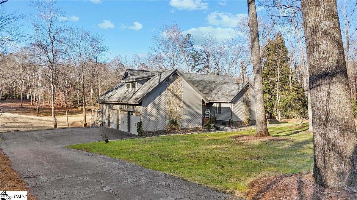 Property image 2 at 353 Twin Oaks Drive, Spartanburg, SC 29306