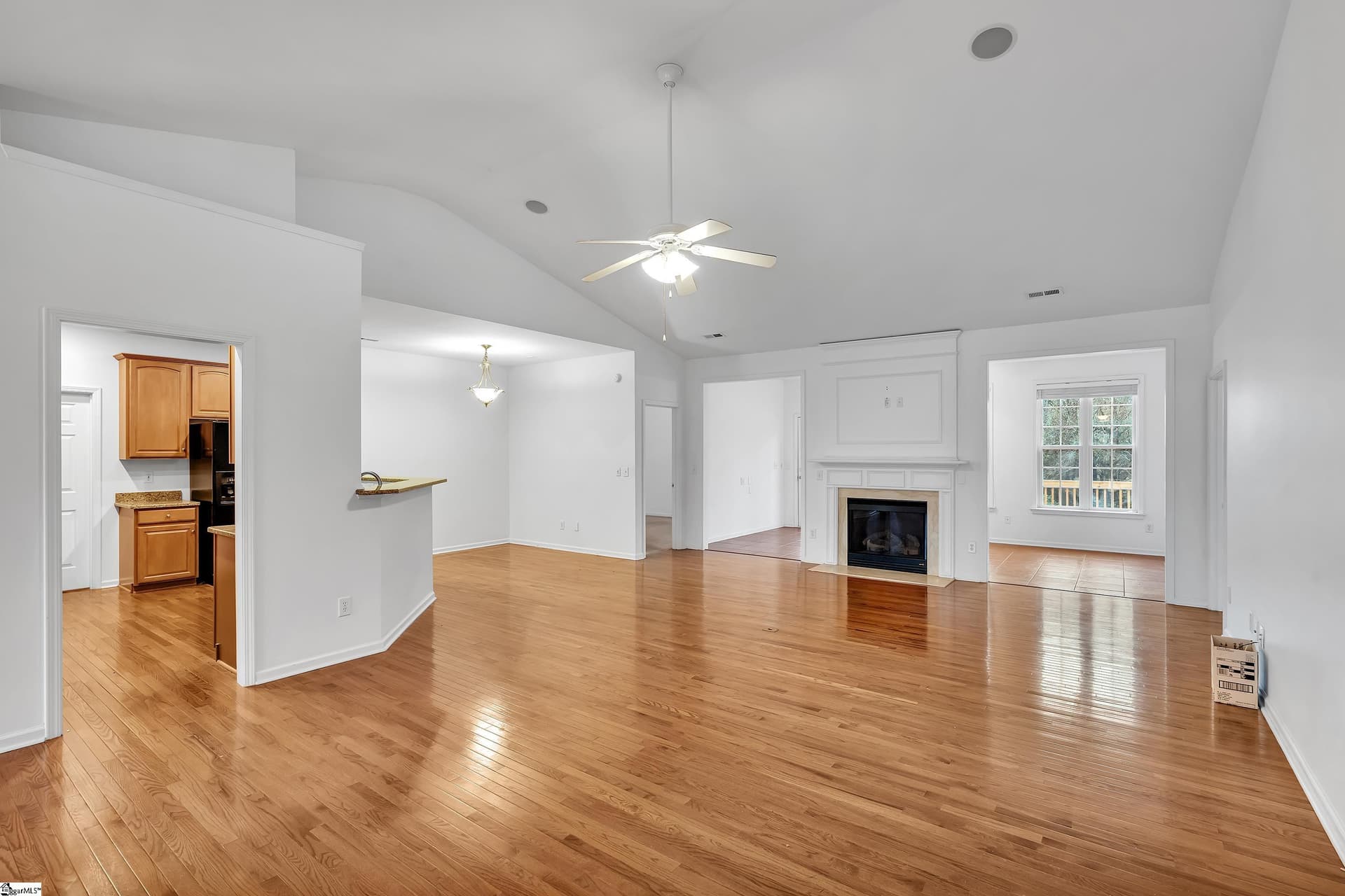 Property image 4 at 101 Surrywood Drive, Greenville, SC 29607
