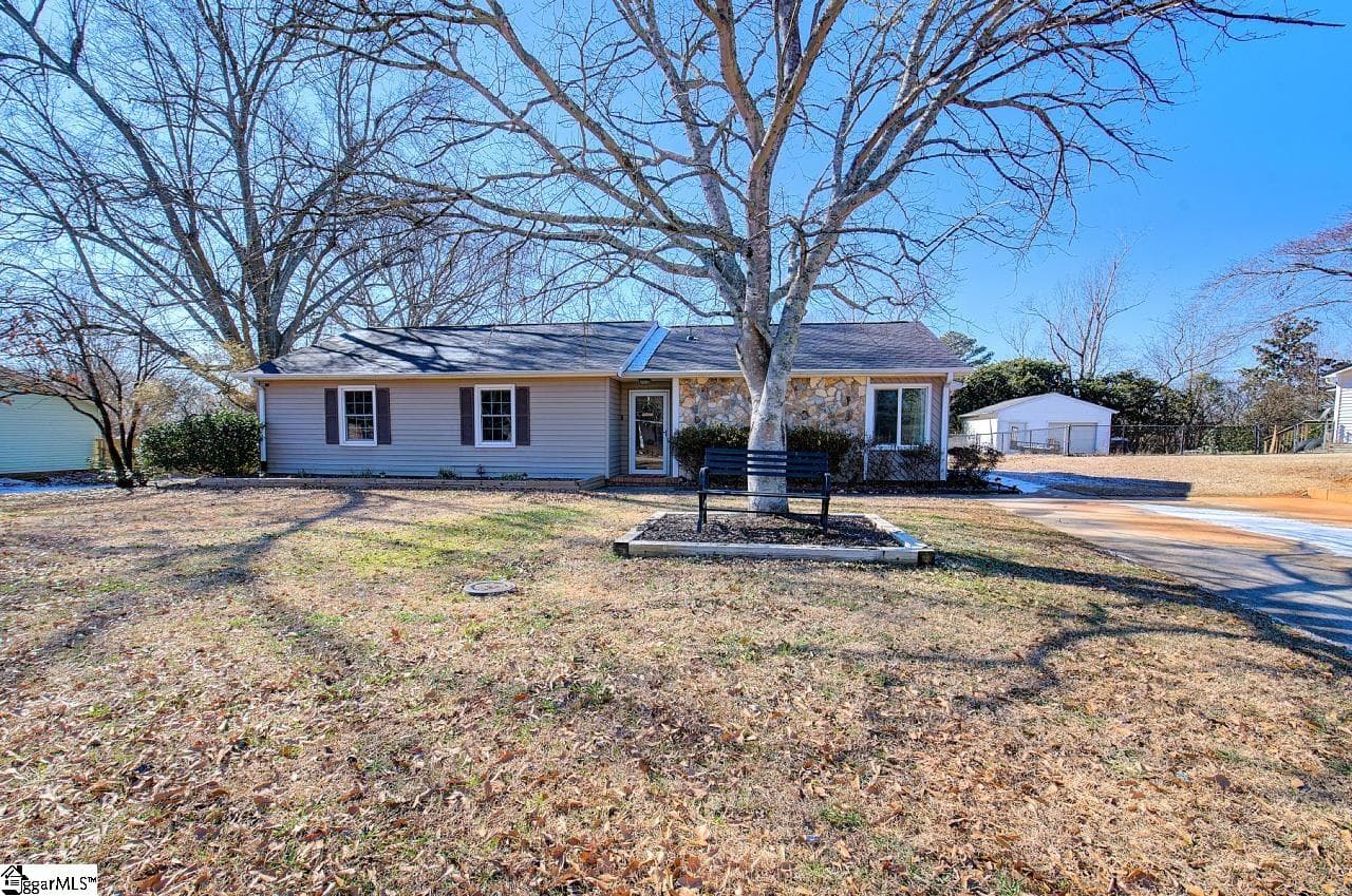 Property image 2 at 104 Dorian Drive, Simpsonville, SC 29680