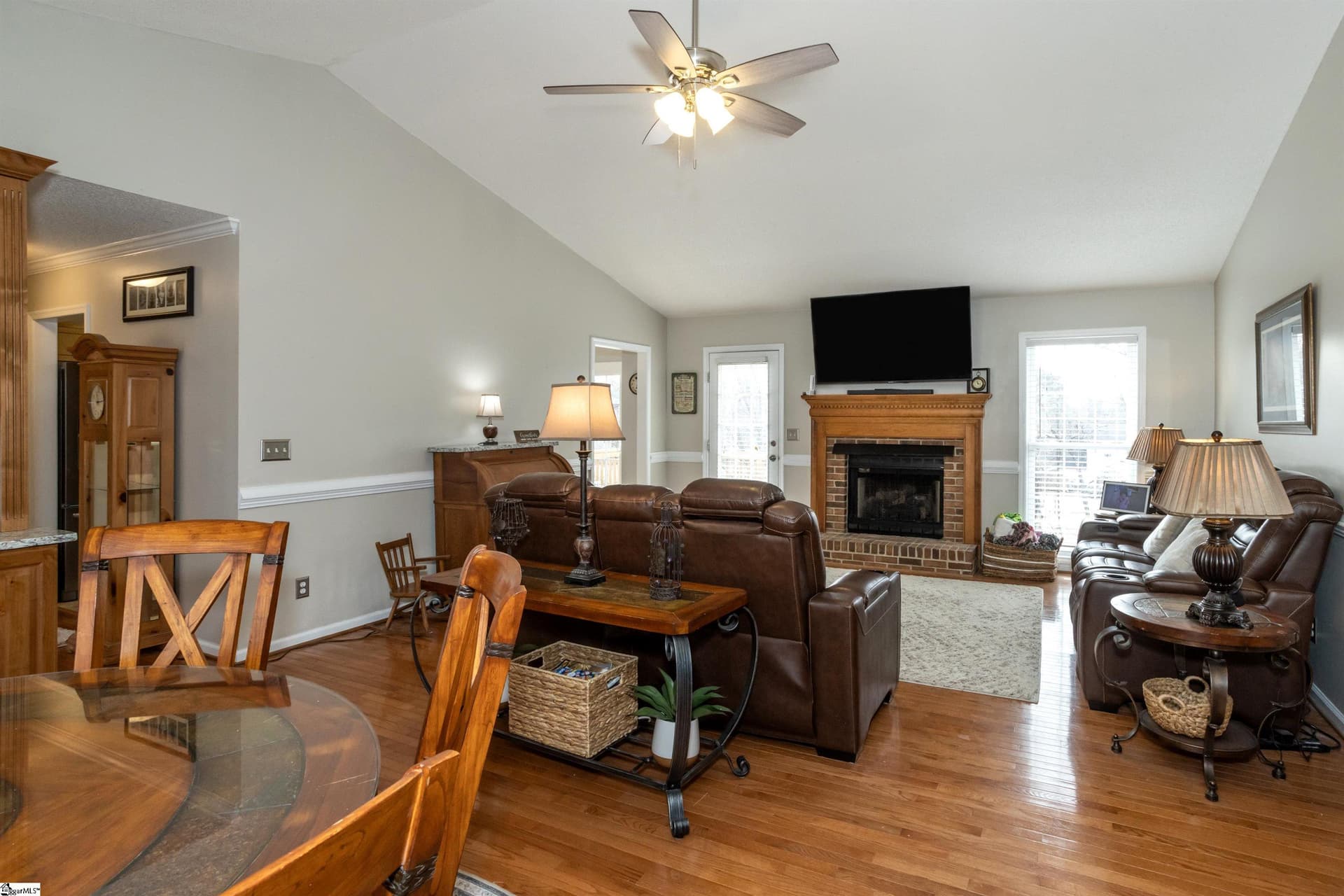 Property image 2 at 45 Rollingreen Road, Greer, SC 29651