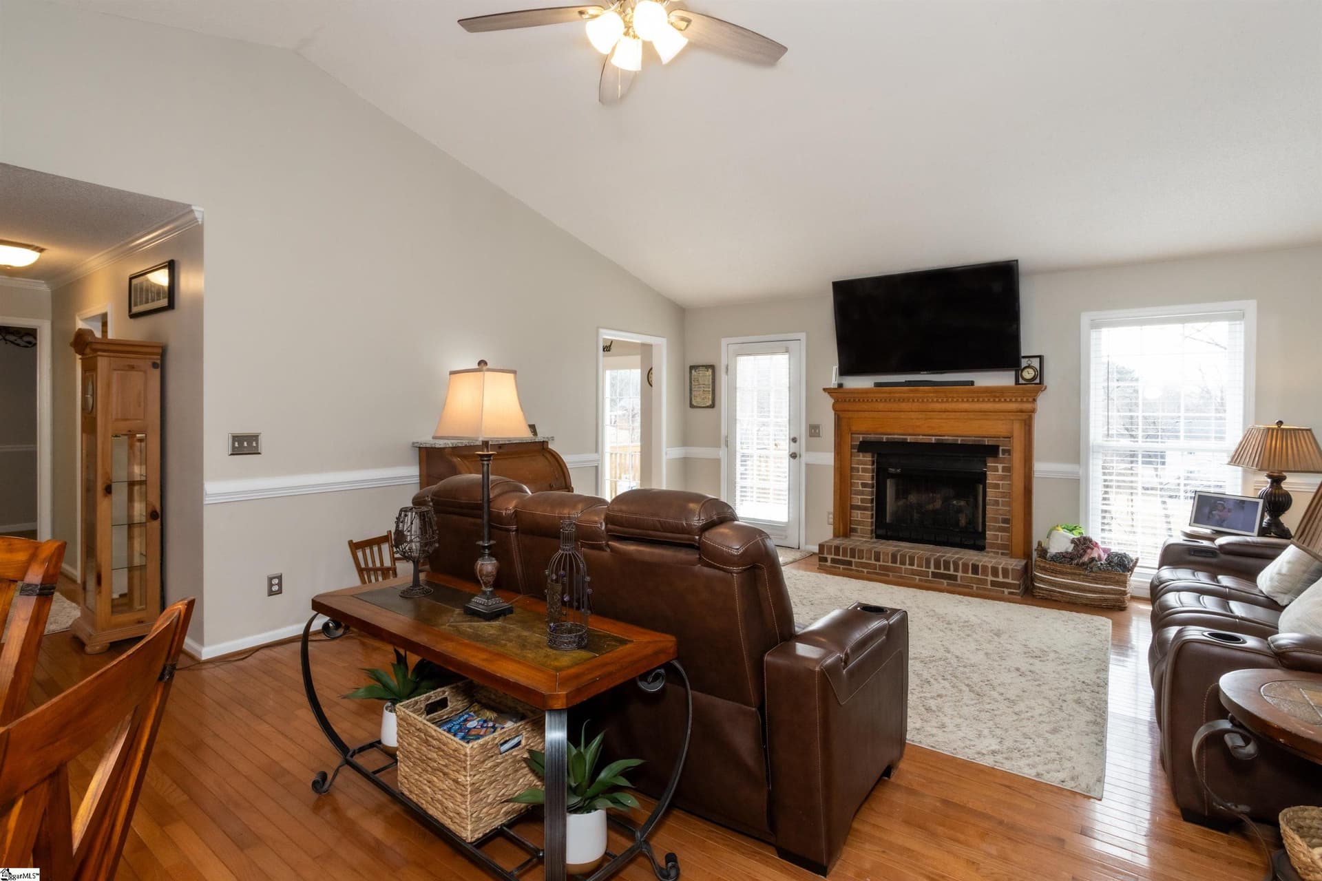 Property image 3 at 45 Rollingreen Road, Greer, SC 29651