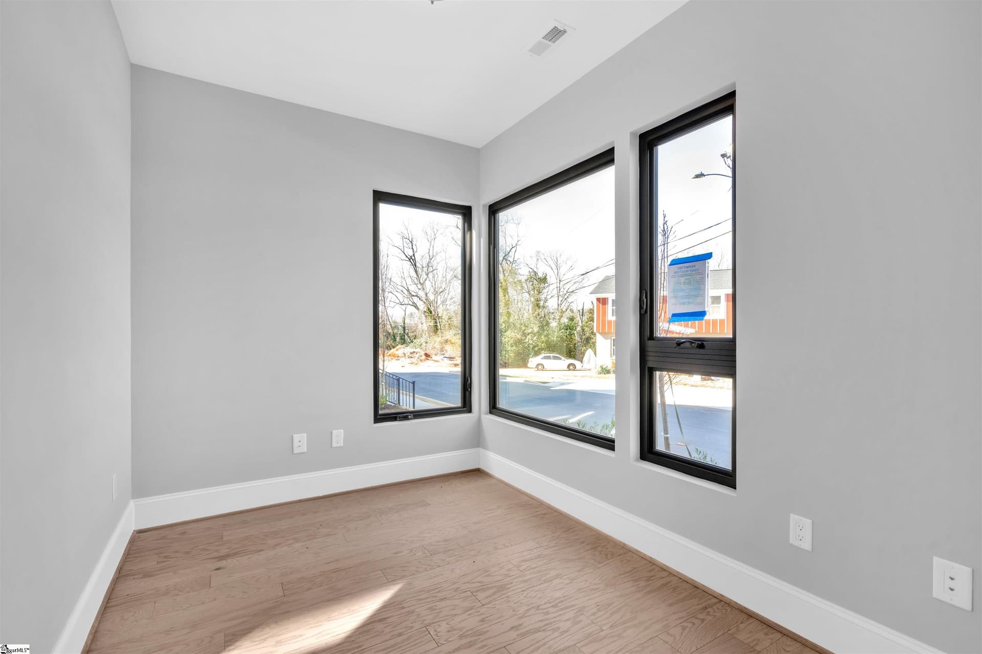 Property image 3 at 11 Conwell Street, Greenville, SC 29601