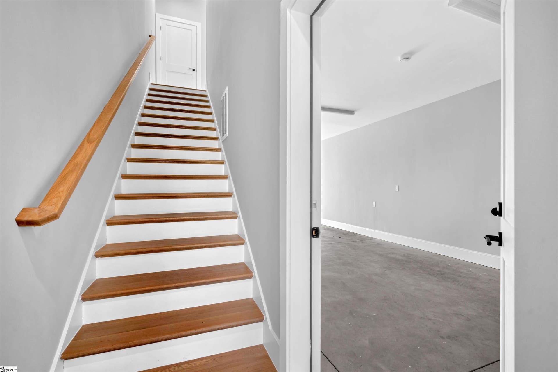 Property image 4 at 11 Conwell Street, Greenville, SC 29601