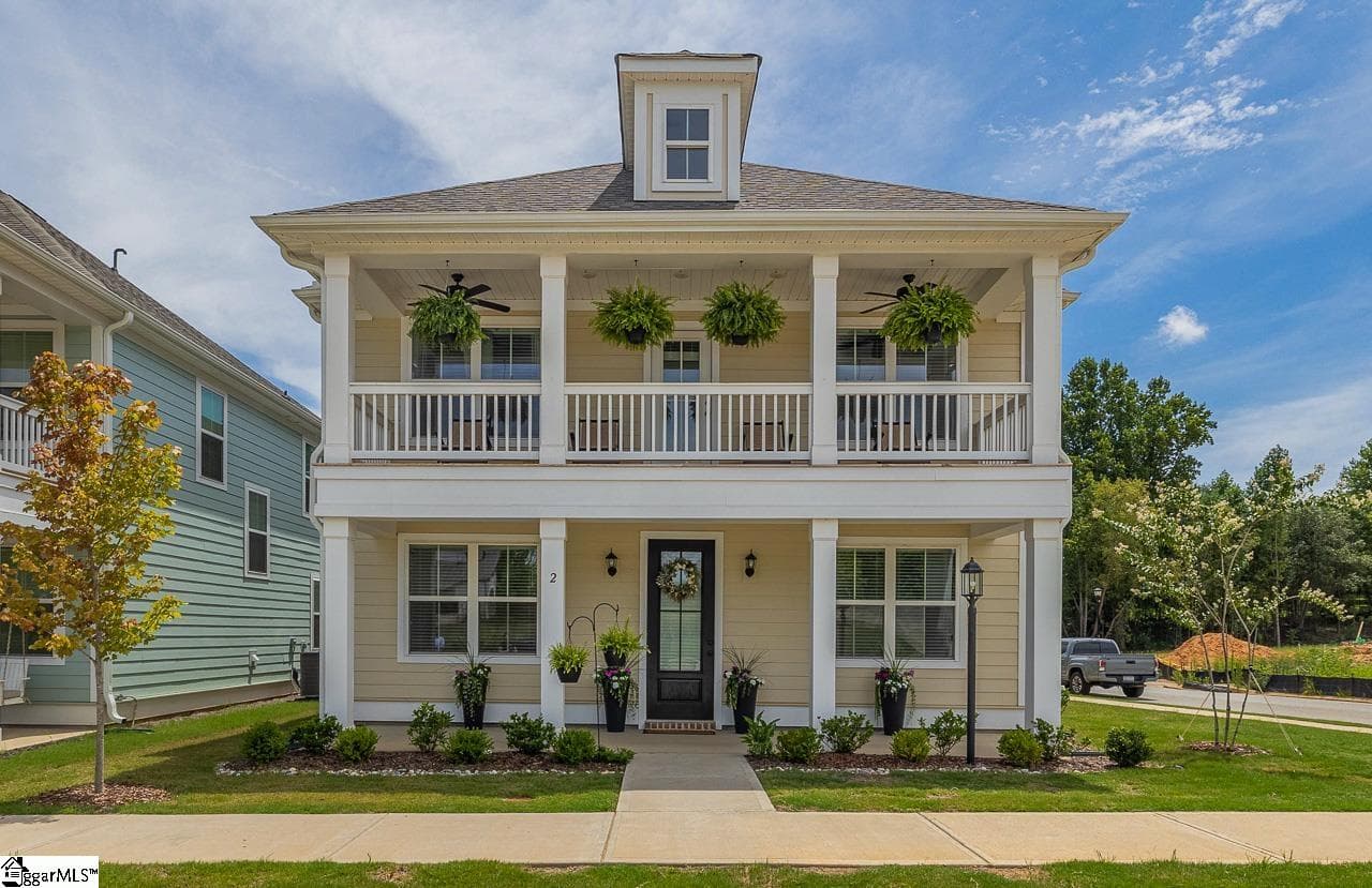 Property image 1 at 2 Lewes Avenue, Simpsonville, SC 29681