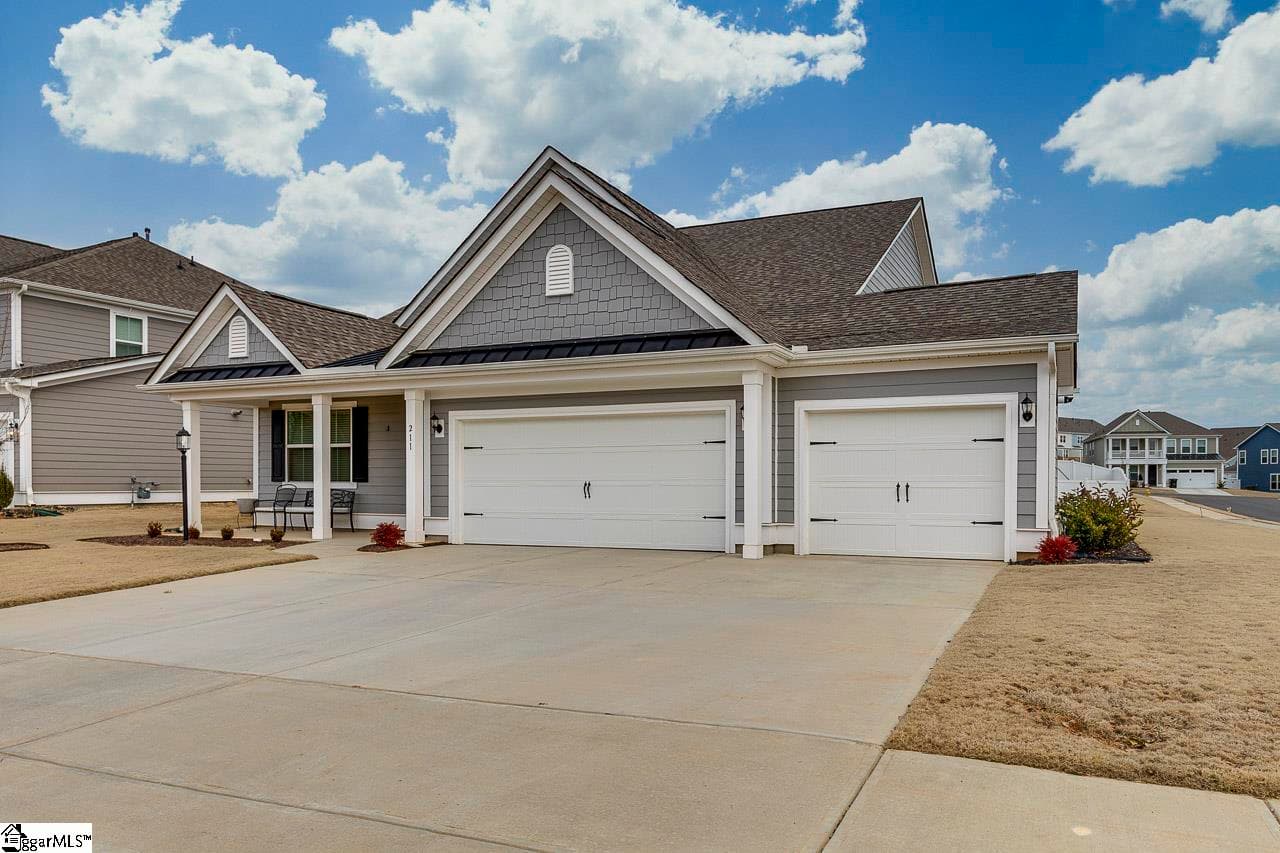 Property image 4 at 211 Encampment Boulevard, Simpsonville, SC 29681