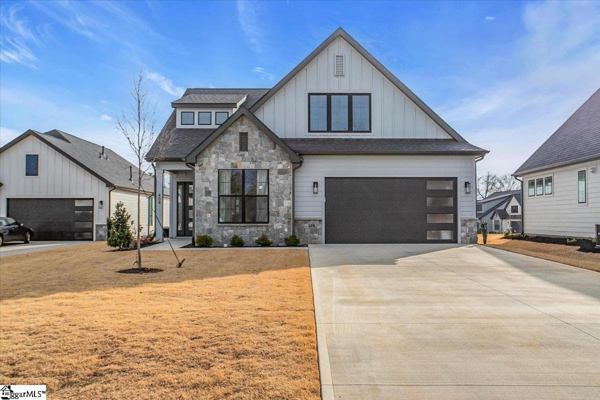 Pinecreek Cottages, Simpsonville Community