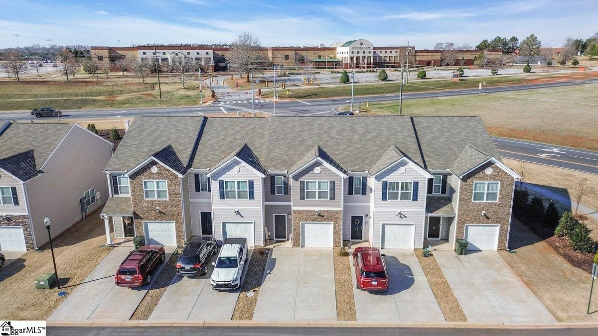 Property image 3 at 14 Sunriff Court, Greer, SC 29651