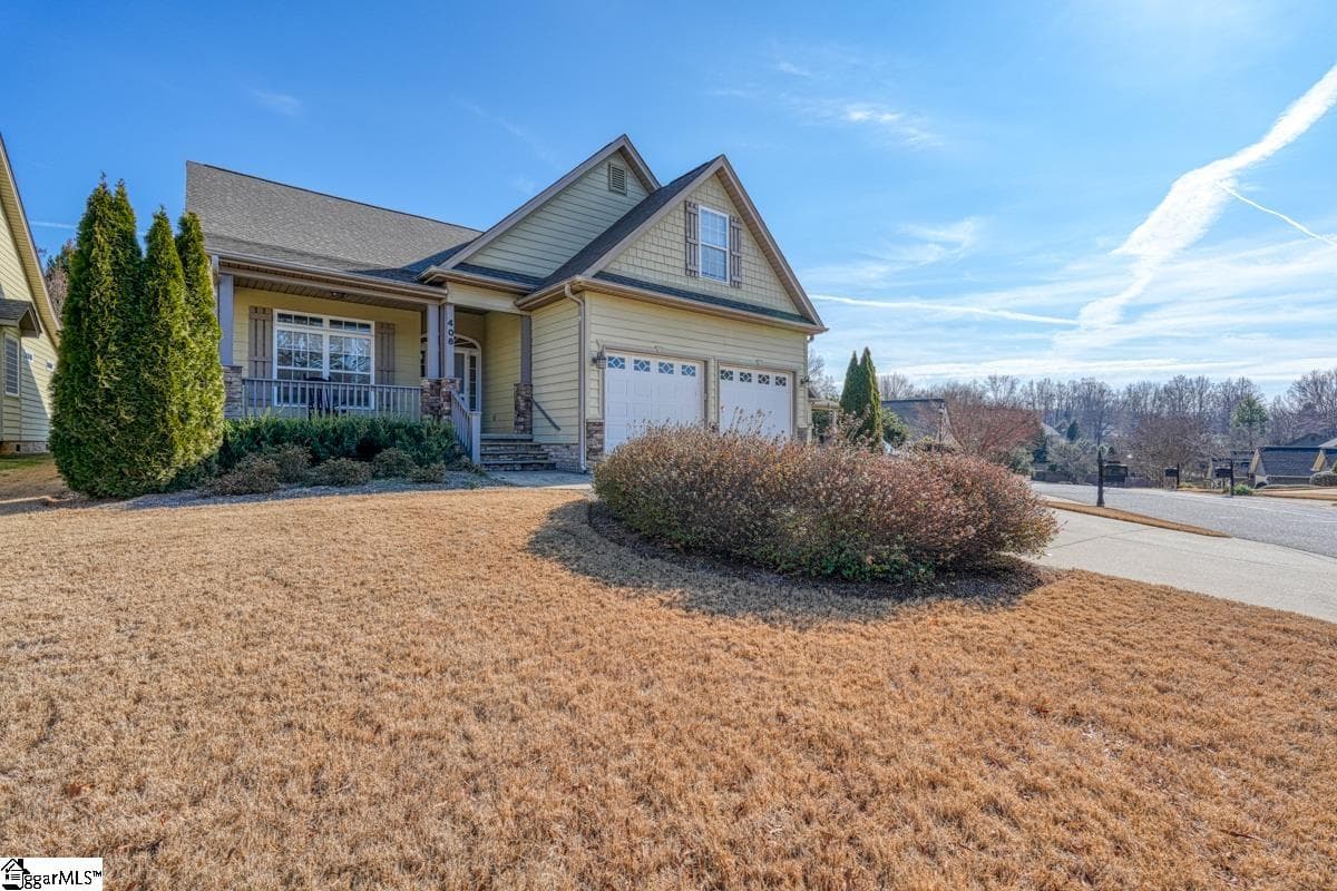 Property image 2 at 406 Hunters Circle, Greenville, SC 29617
