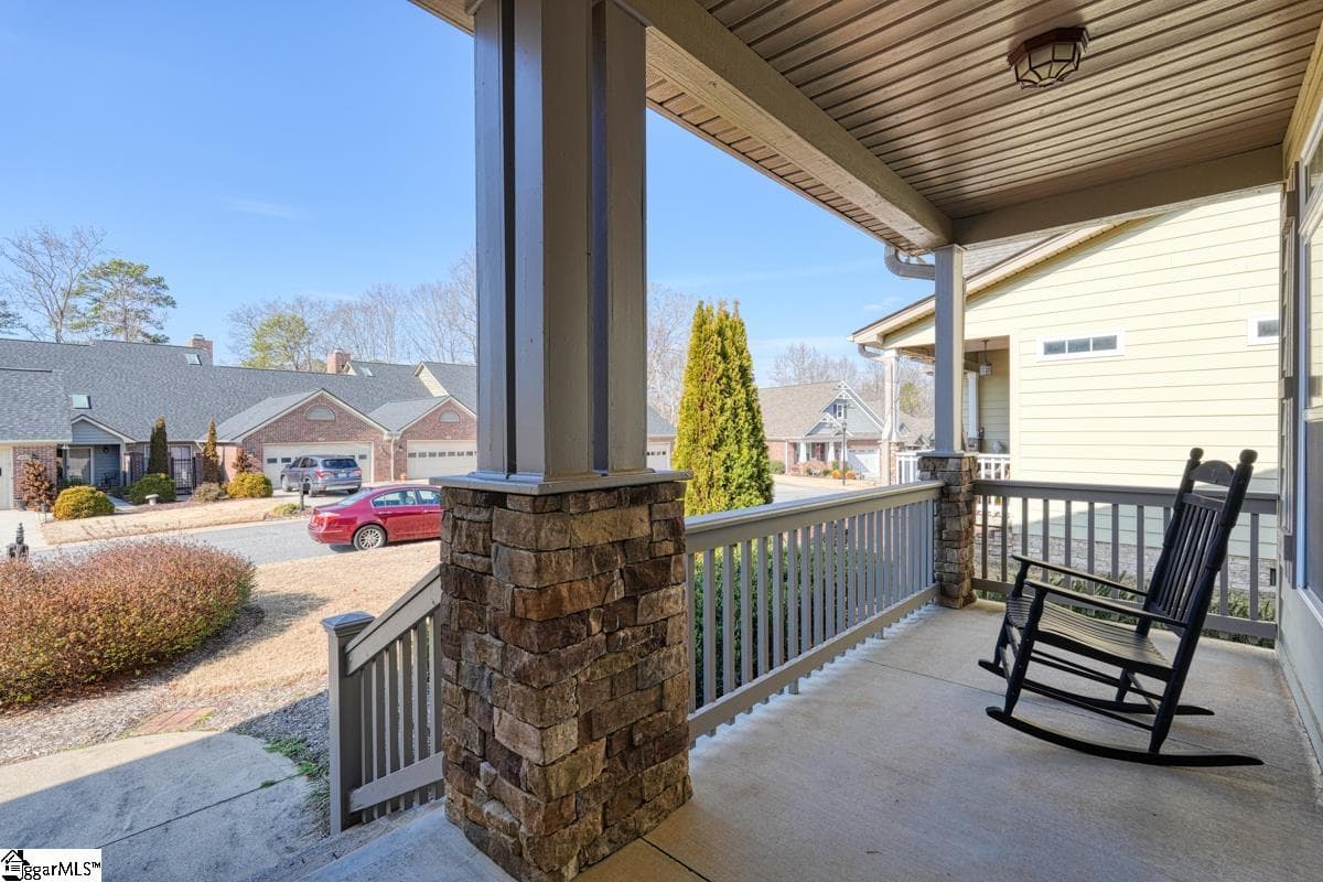Property image 3 at 406 Hunters Circle, Greenville, SC 29617
