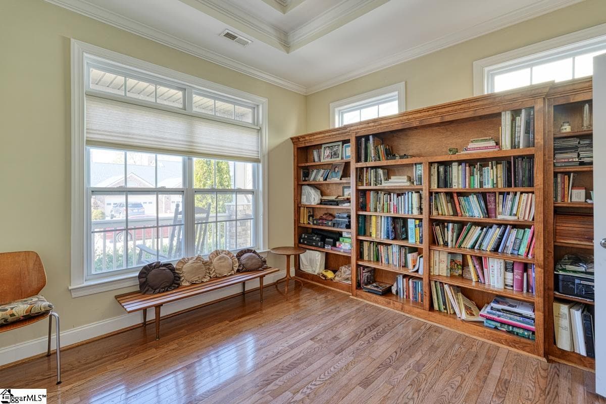Property image 5 at 406 Hunters Circle, Greenville, SC 29617