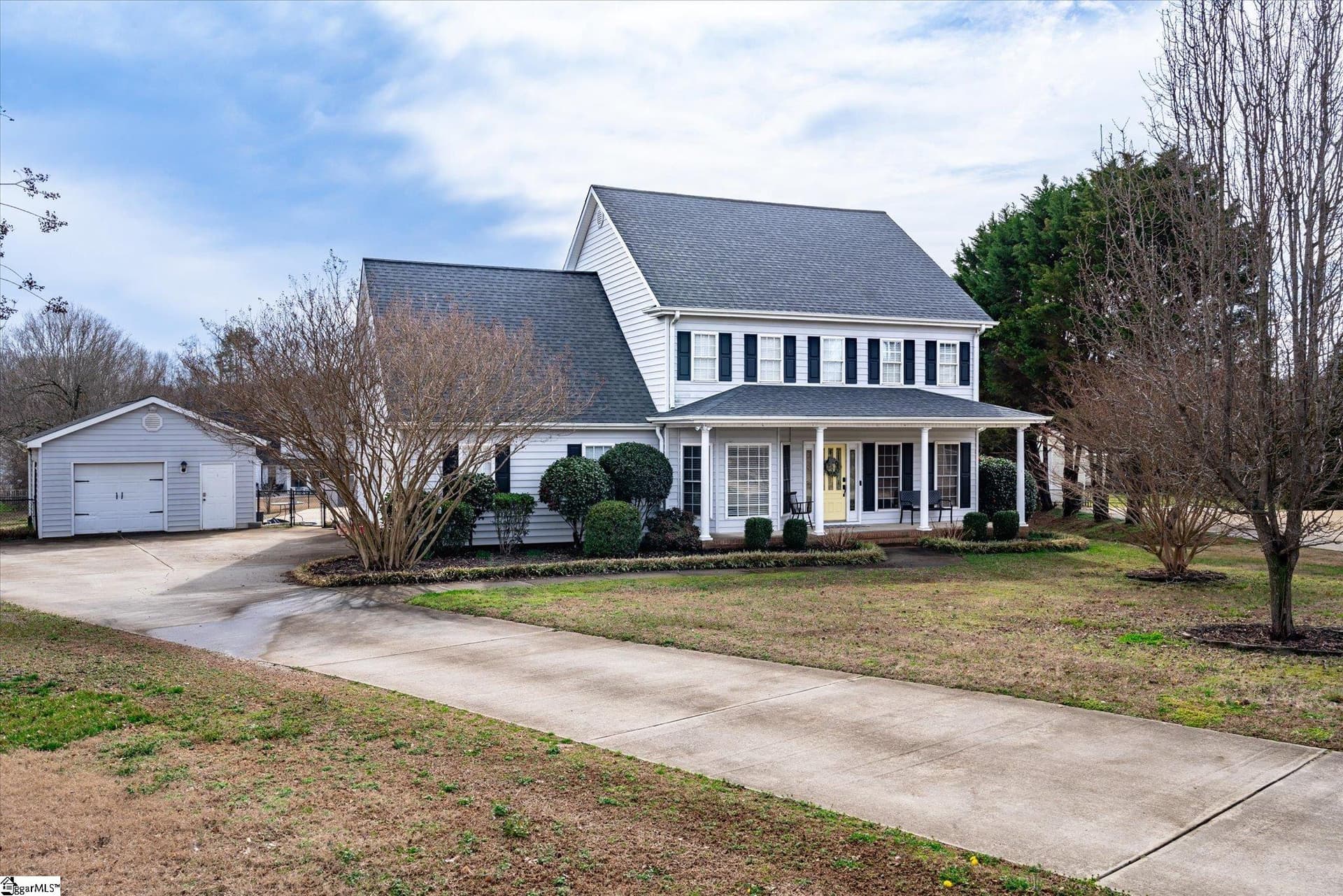 The Summit, Piedmont Community
