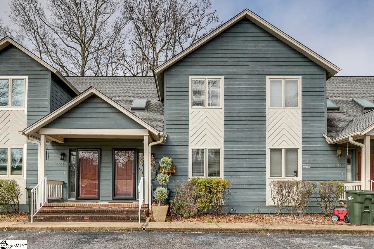 Fairway Oaks Condo, Easley Community