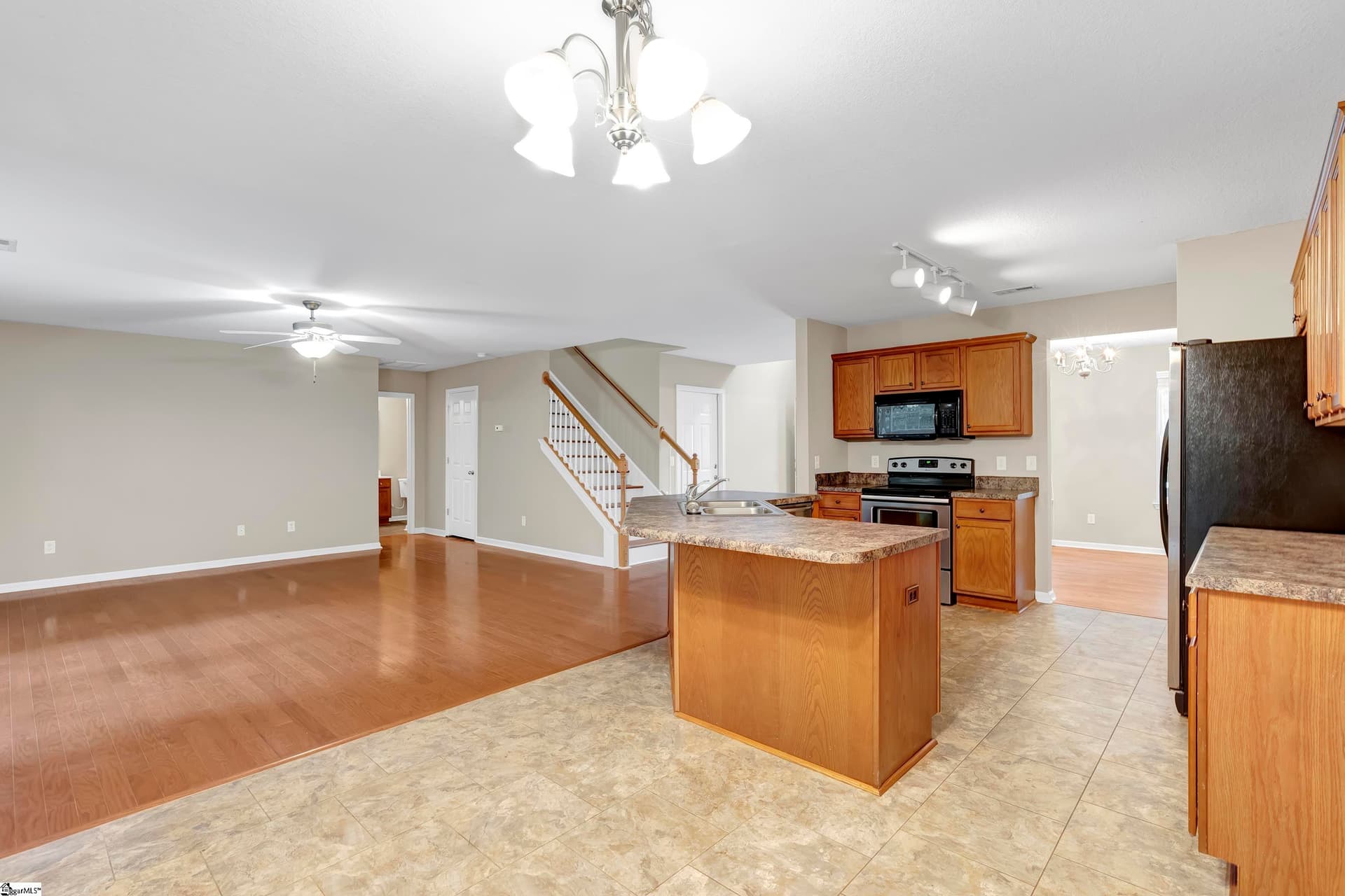 Property image 2 at 340 Faulkner Drive, Moore, SC 29369