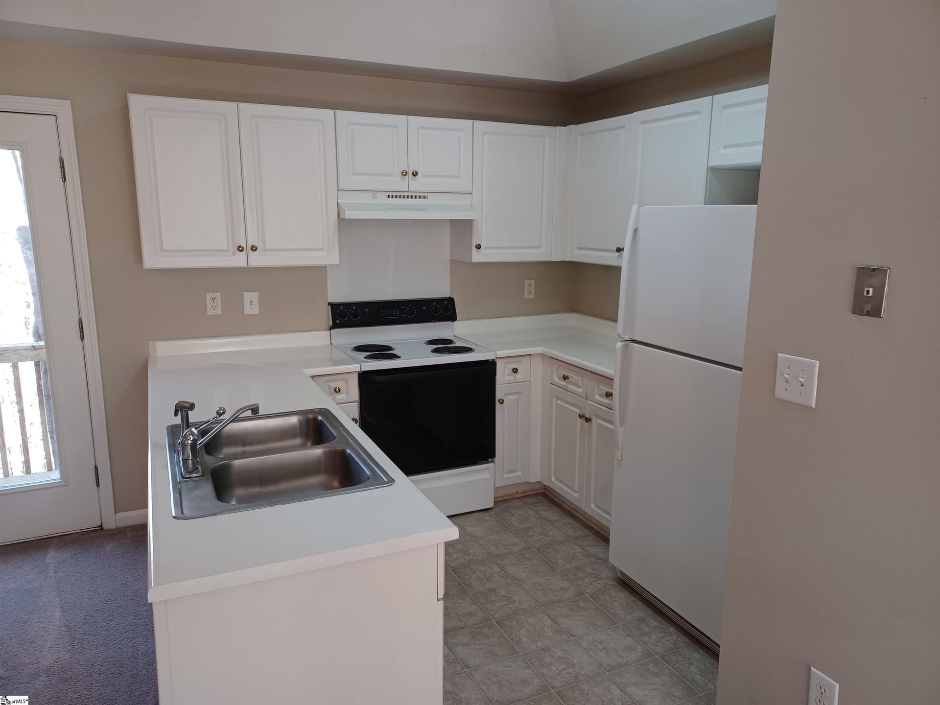 Property image 5 at 108 Huntress Drive, Greer, SC 29651-1297