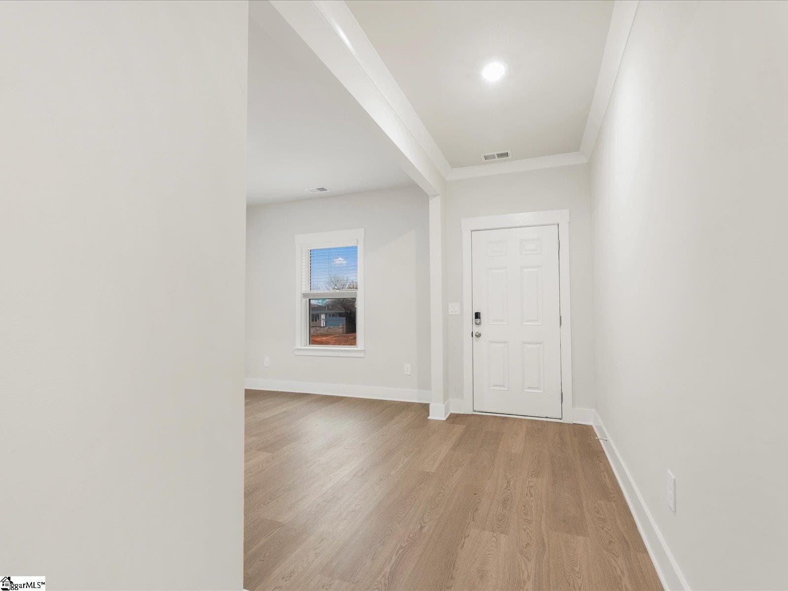 Property image 2 at 1018 Hillcraft Drive, Greer, SC 29651