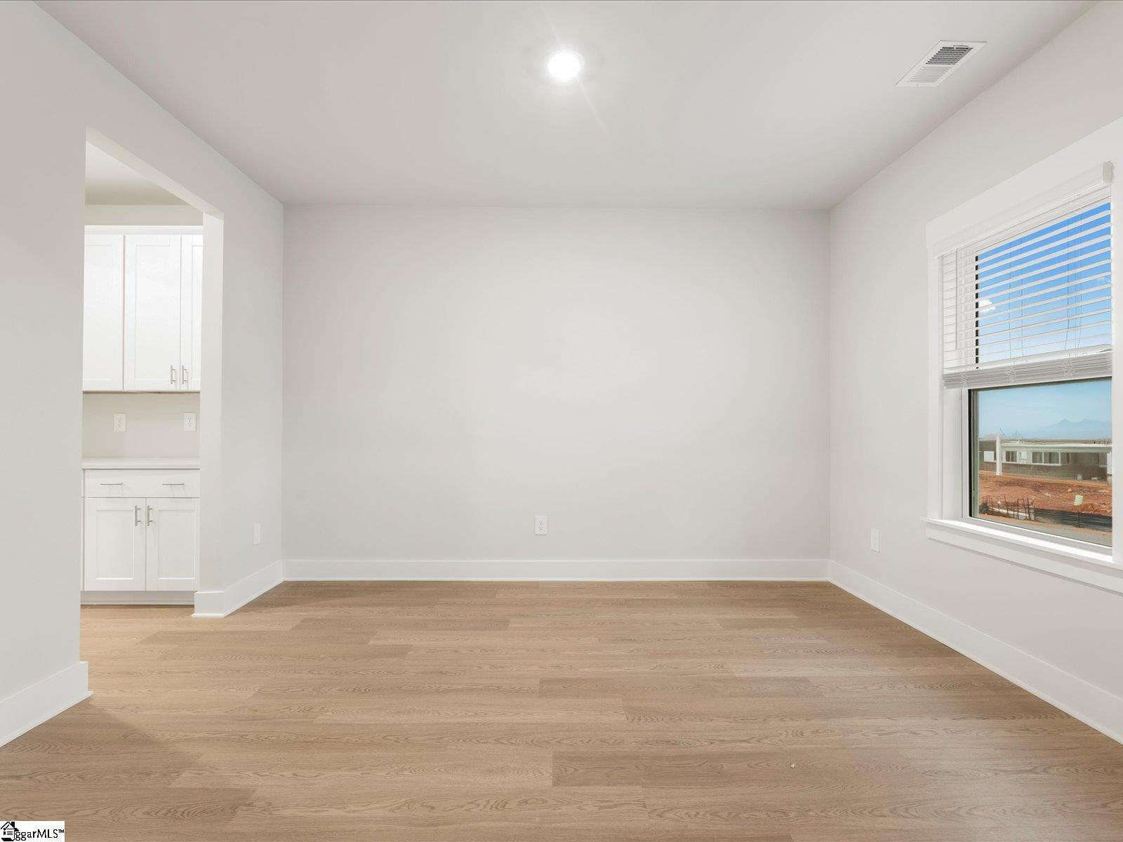 Property image 4 at 1018 Hillcraft Drive, Greer, SC 29651
