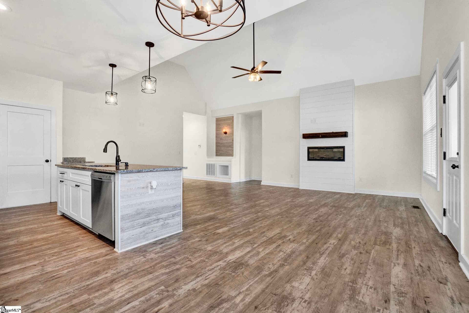Property image 3 at 101 Stratford Place, Clinton, SC 29325