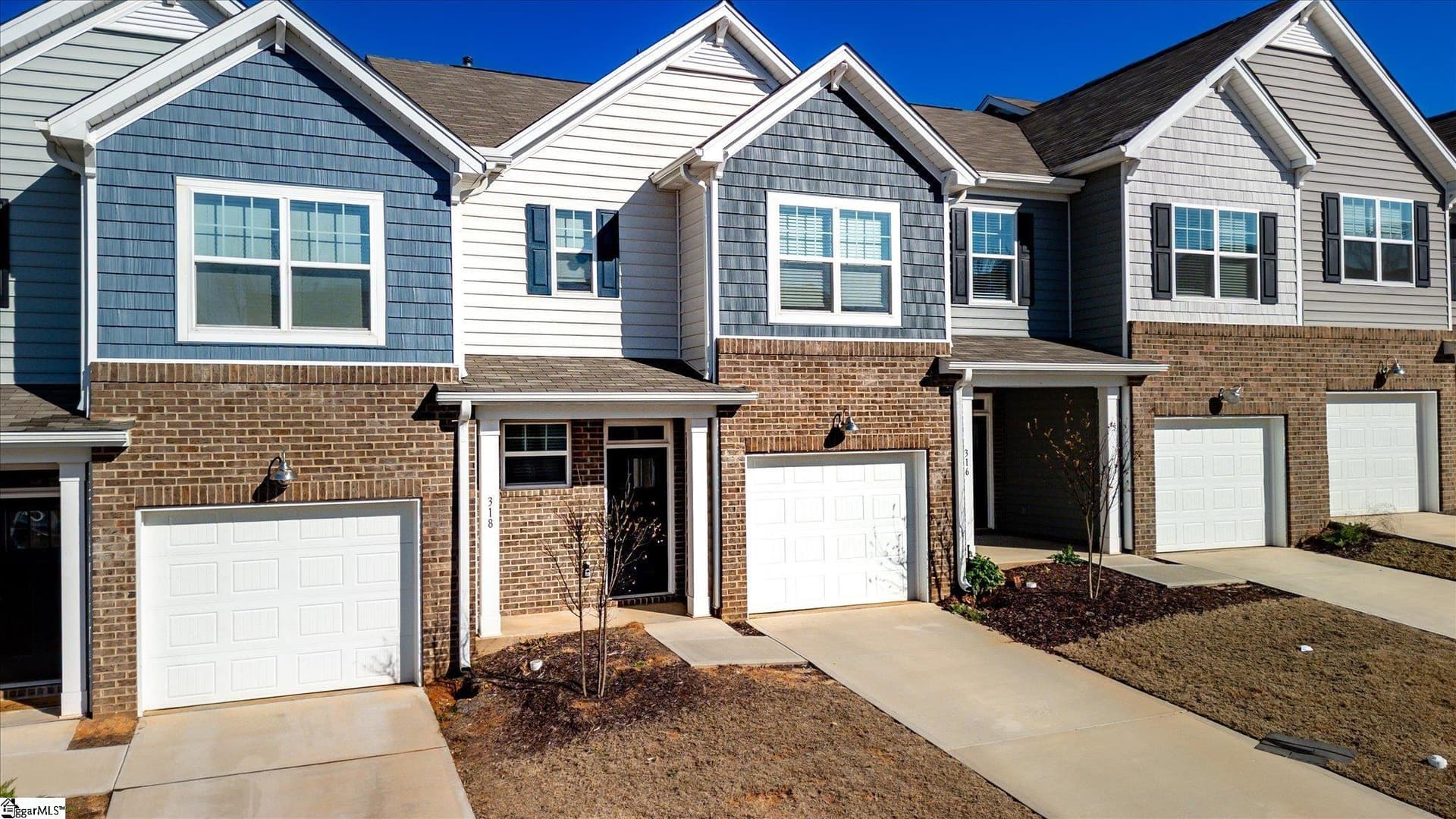 318 E Compass Way