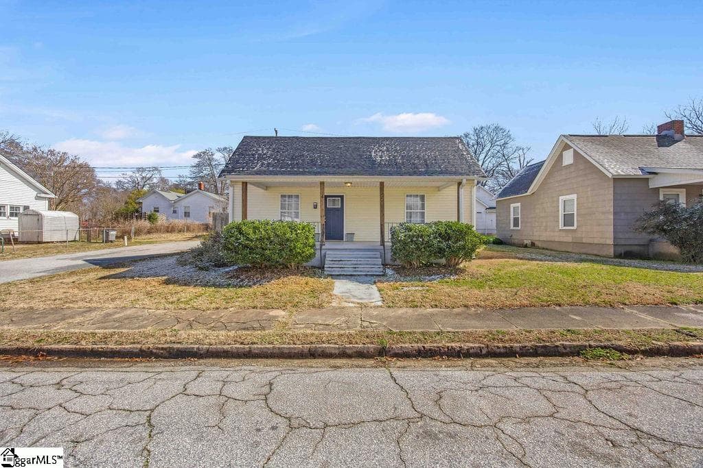 Property image 2 at 4 Seyle Street, Greenville, SC 29605