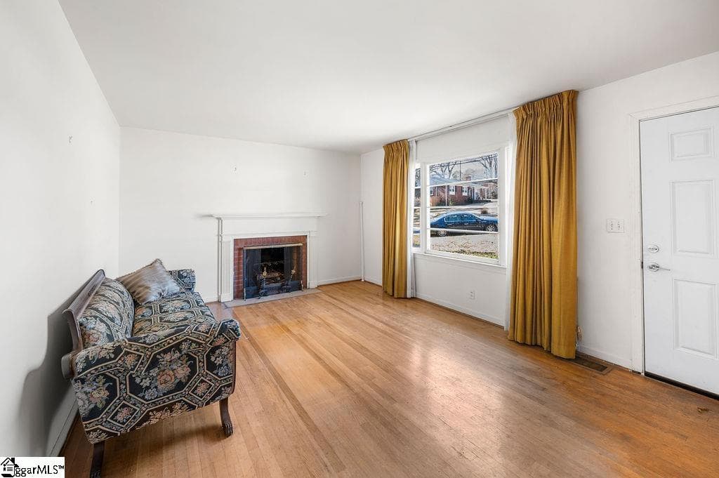 Property image 2 at 200 Kennedy Drive, Greenville, SC 29605