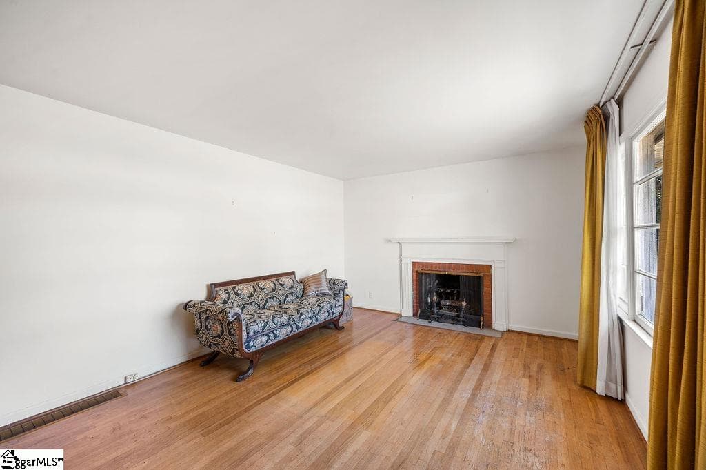 Property image 3 at 200 Kennedy Drive, Greenville, SC 29605