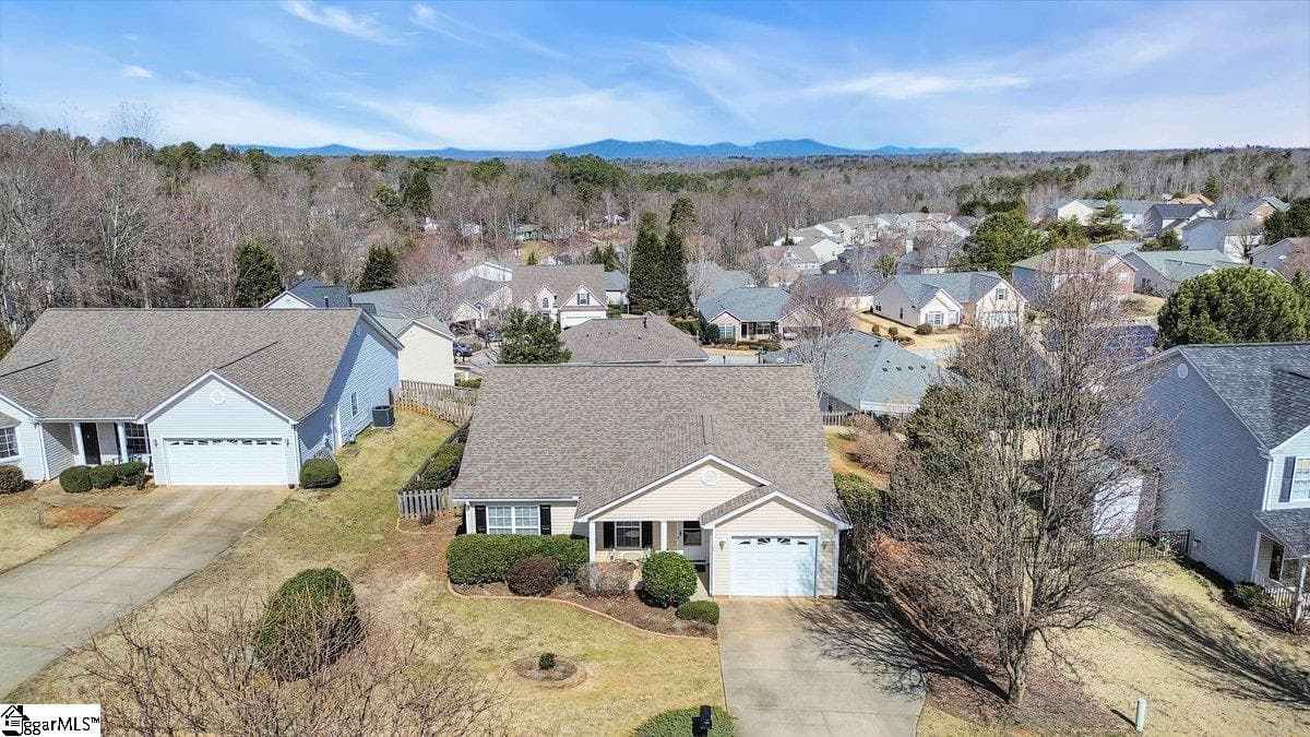 Property image 4 at 108 Hickory Valley Circle, Taylors, SC 29687