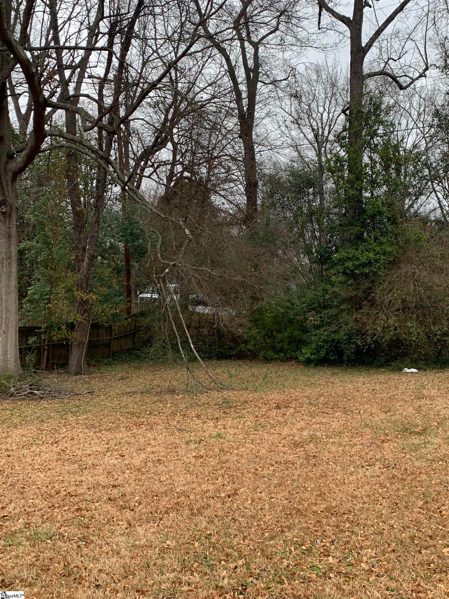 Property image 3 at 29 Butternut Drive, Greenville, SC 29605-4625