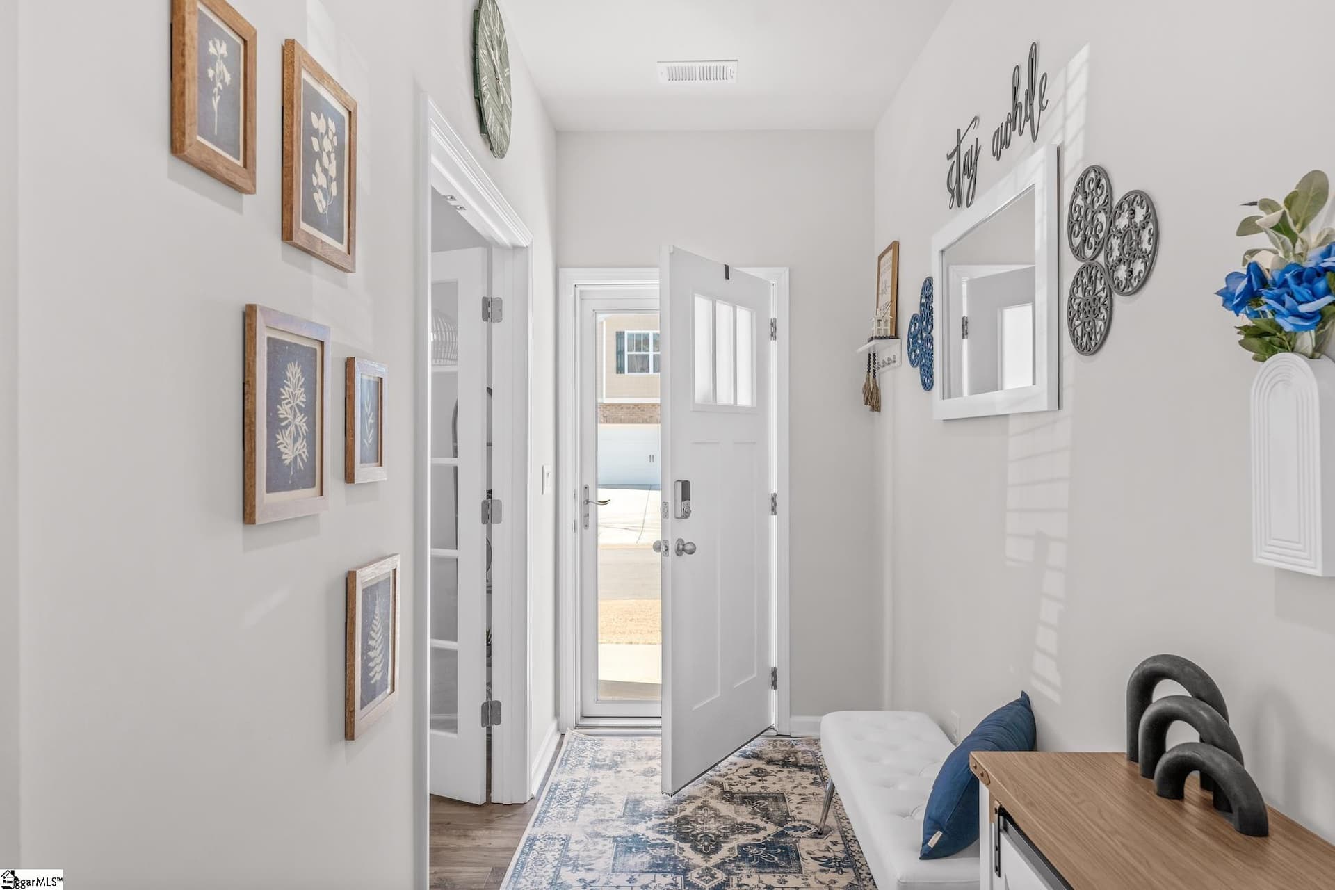 Property image 4 at 27 Oak Edge Lane, Greer, SC 29651