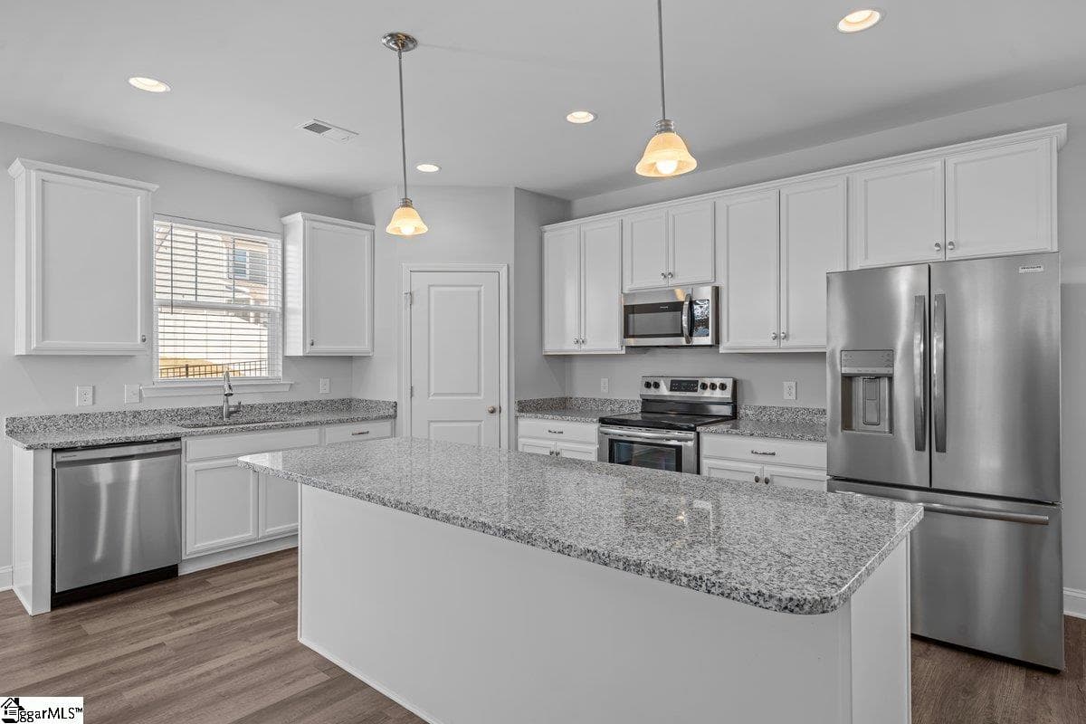 Property image 2 at 148 Bur Oak Drive, Taylors, SC 29687